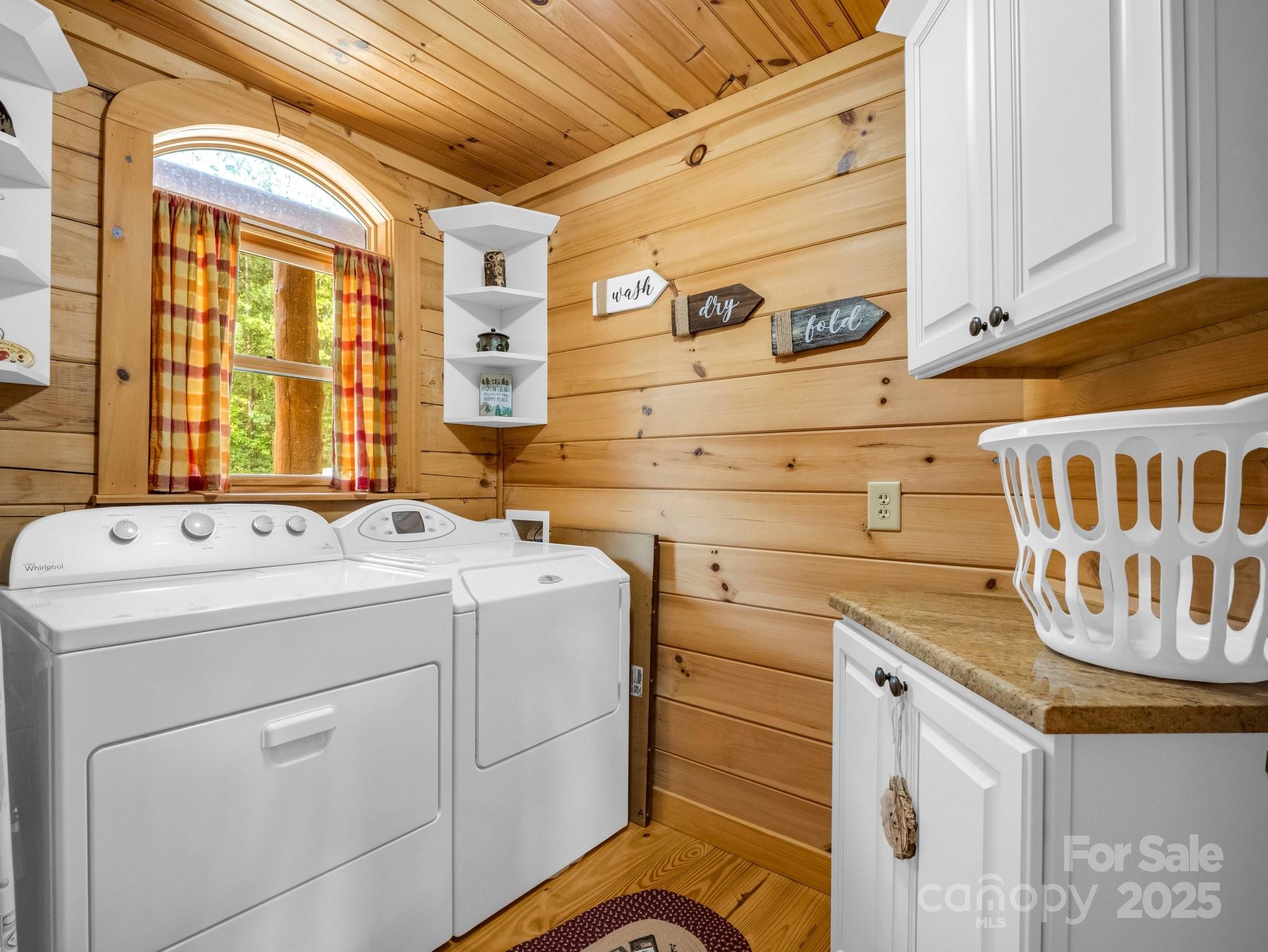 Rumbling Bald on Lake Lure - Residential