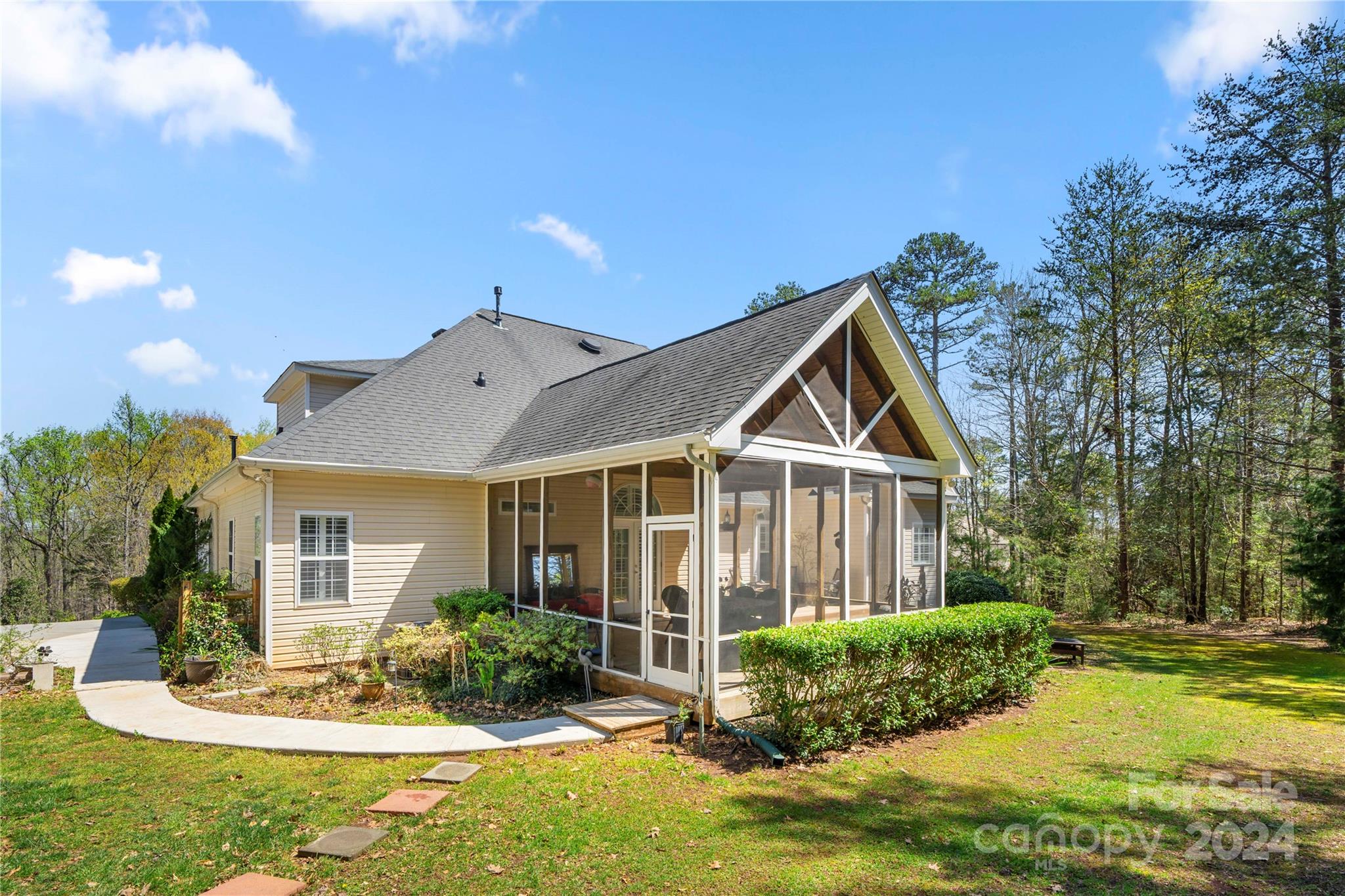 Lynnwood Farms - Residential