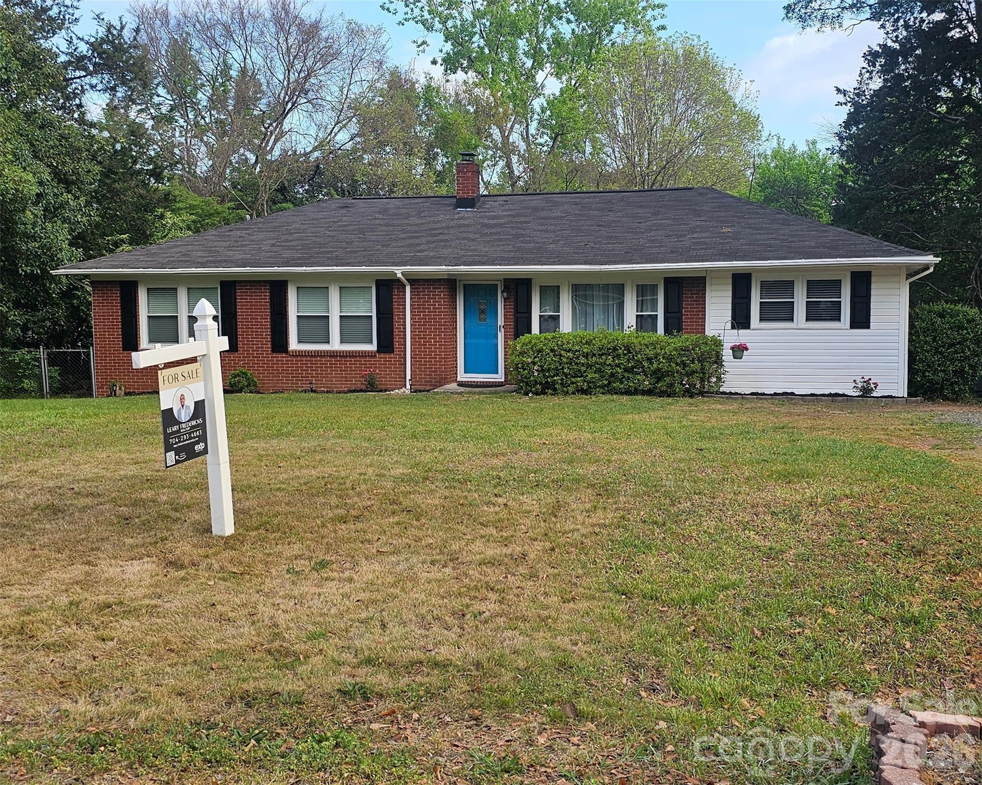 PRICE REDUCED.
Very nice brick ranch in Dutchman Heights with large flat lot and fenced backyard. Home offers traditional floor plan fresh paint, updated cabinets, ceiling fans and more.  Optional 3rd bedroom/ flex room with new LVP. All electrical outlets were switched to 3-prong grounded. There's a brand NEW large back deck for outdoor comfort. With almost half an acre lot this is a home that offers some amount of privacy. With no HOA dues and York county property tax rates this is someone's dream home. ALL APPLIANCES INCLUDED.
NOTE:  1) NEW LVP in FLEX ROOM BUT FLOOR UNDER-PADDING TOO THICK AND FEELS SOFT. IT'S NOT A SUBFLOOR PROBLEM. THIS WILL BE CORRECTED SOON. 
 2) ROOF IS OLD BUT HAS NO LEAKS OR ISSUES. HOWEVER, SELLER WILL OFFER NEGOTIATED $$$ FOR NEW ROOF
