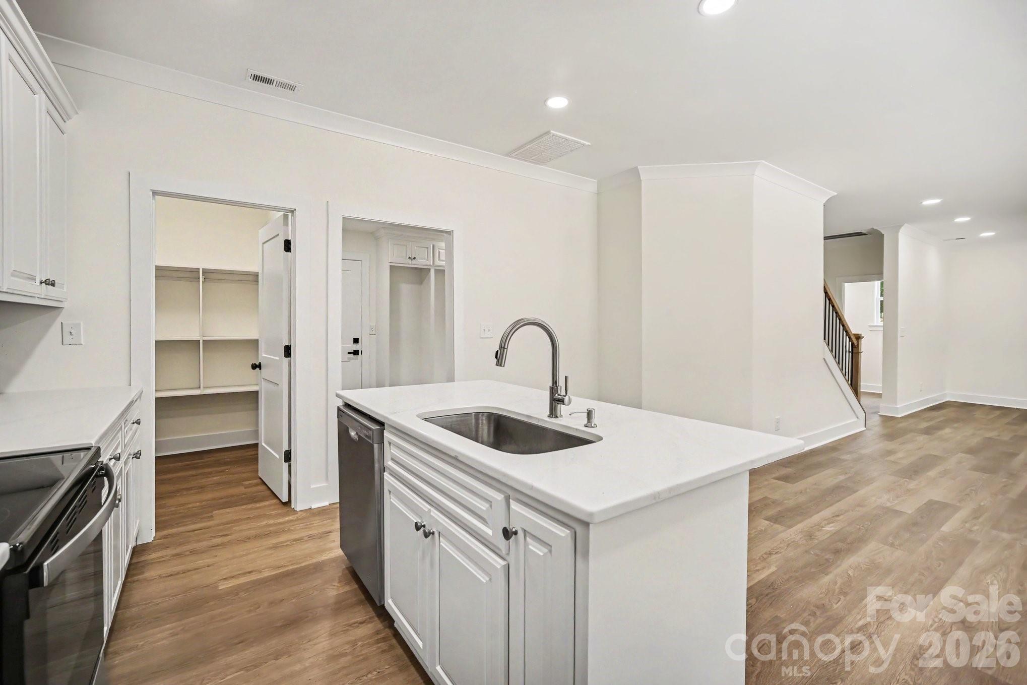 Locust Valley - Residential