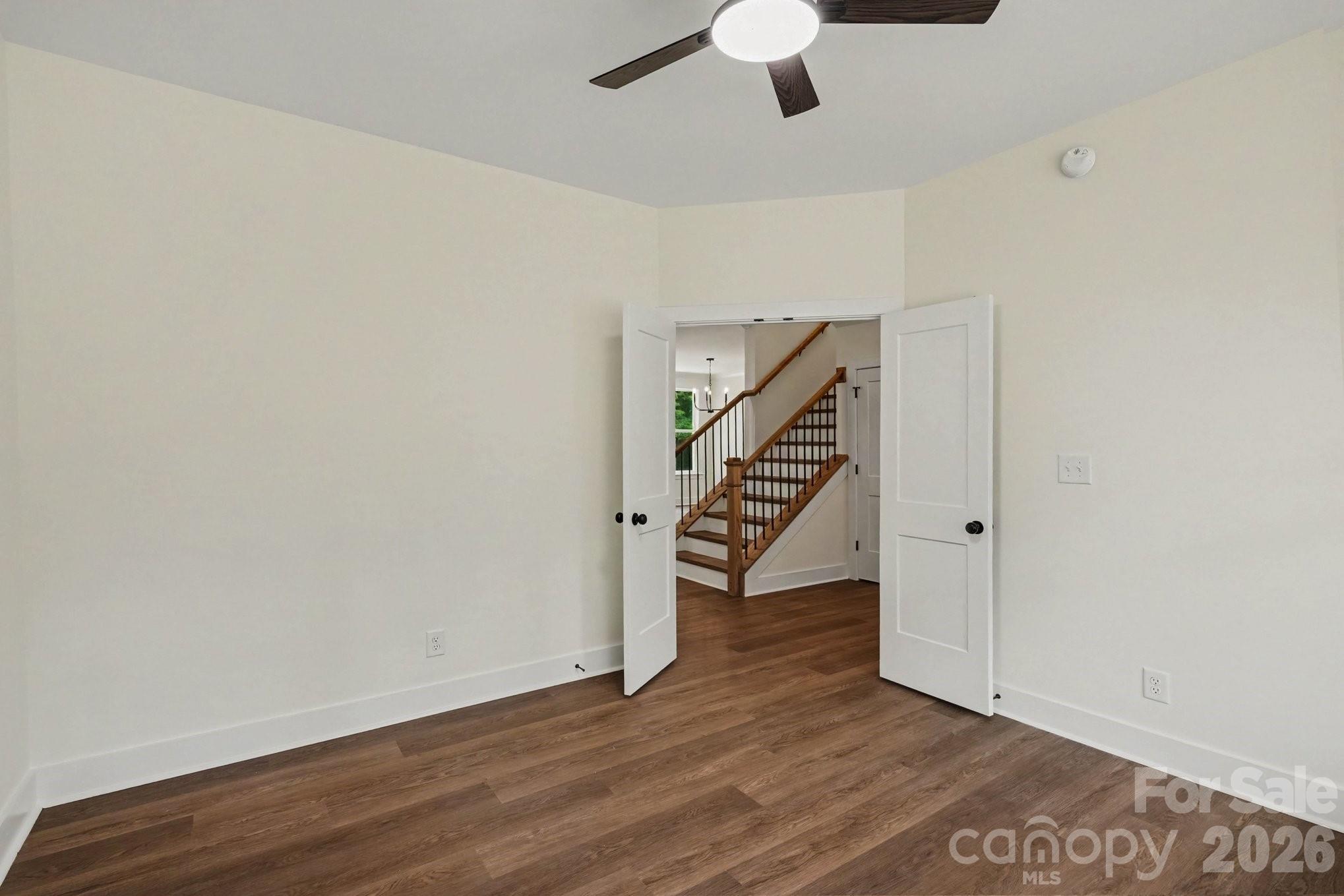 Locust Valley - Residential