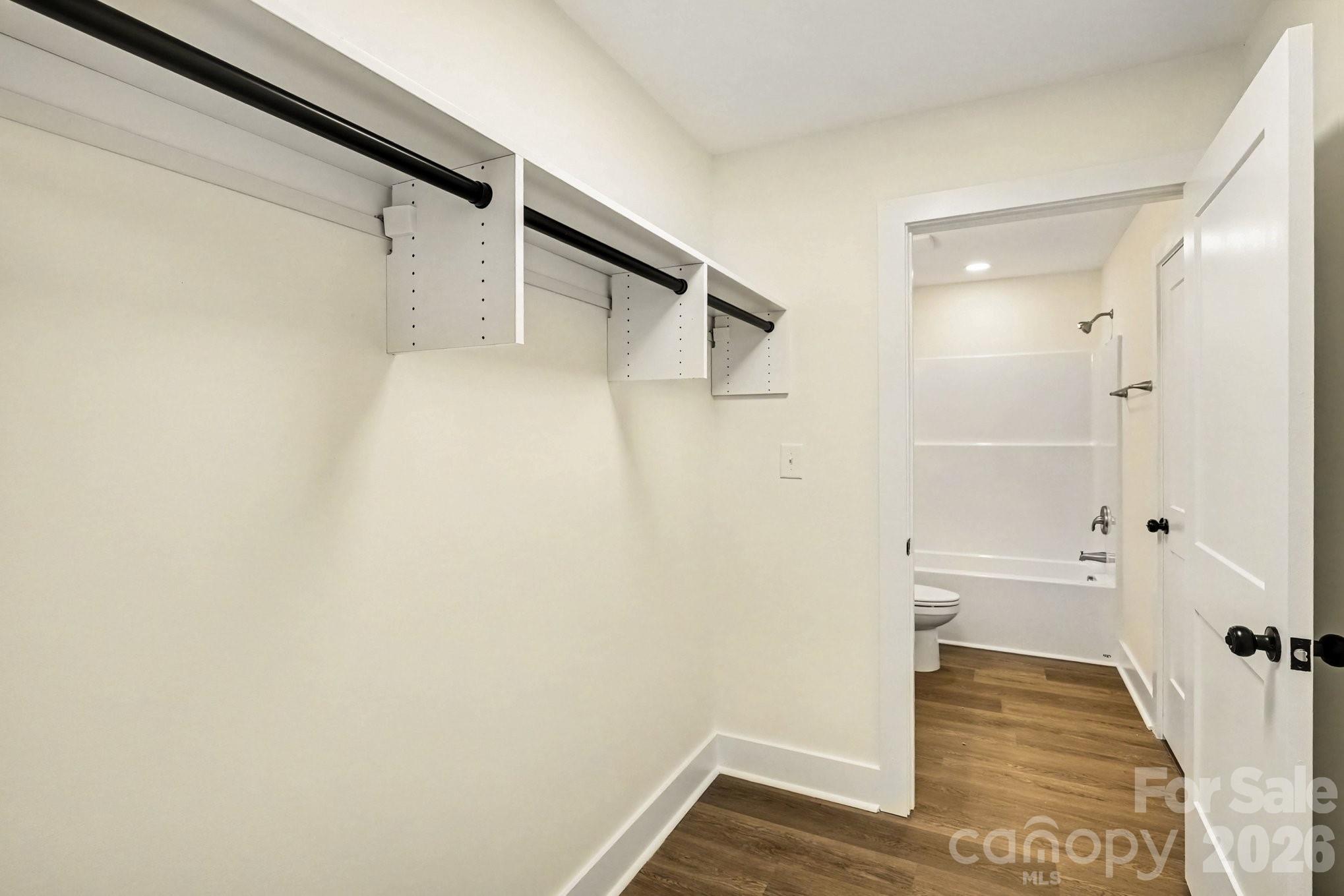 Locust Valley - Residential
