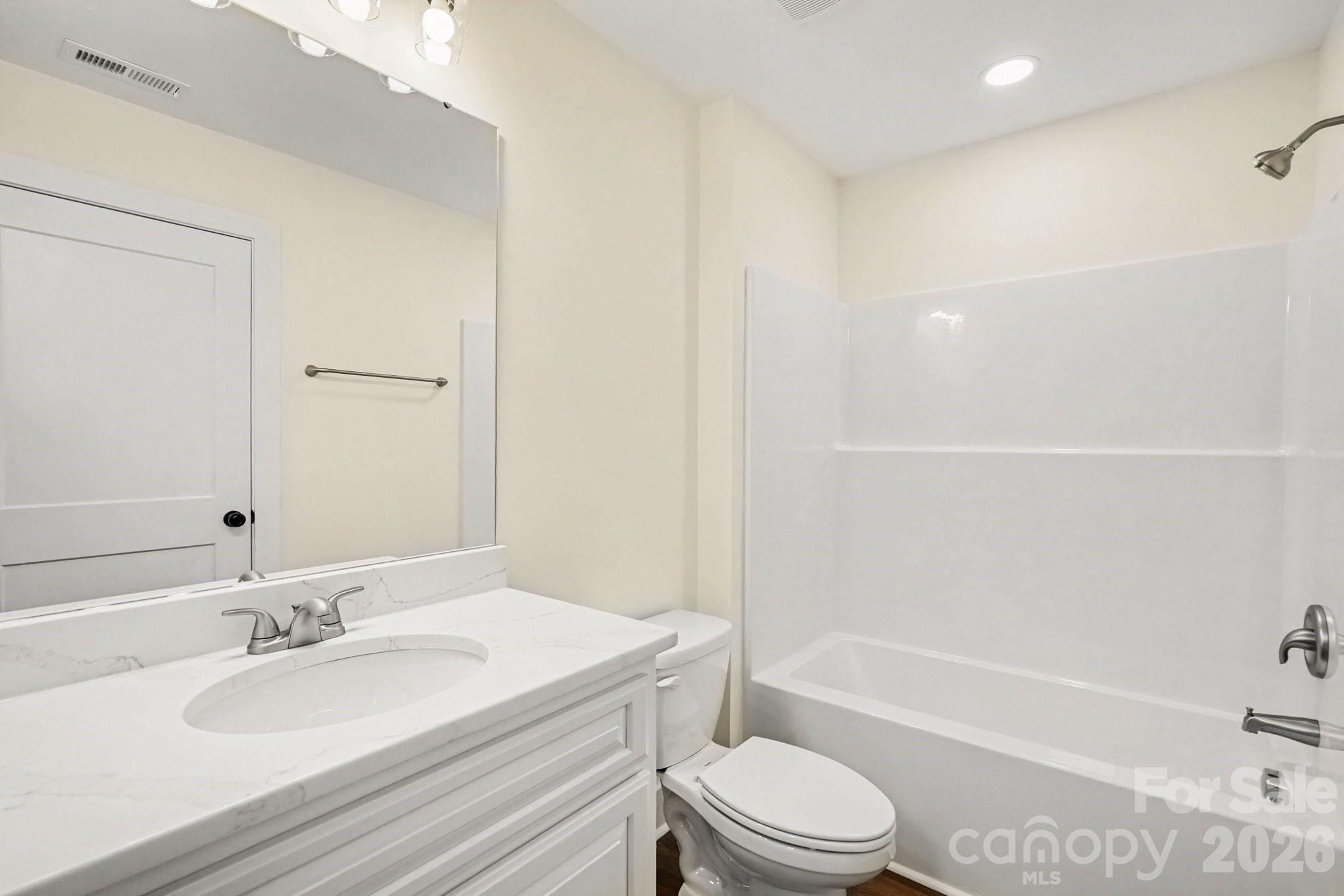 Locust Valley - Residential