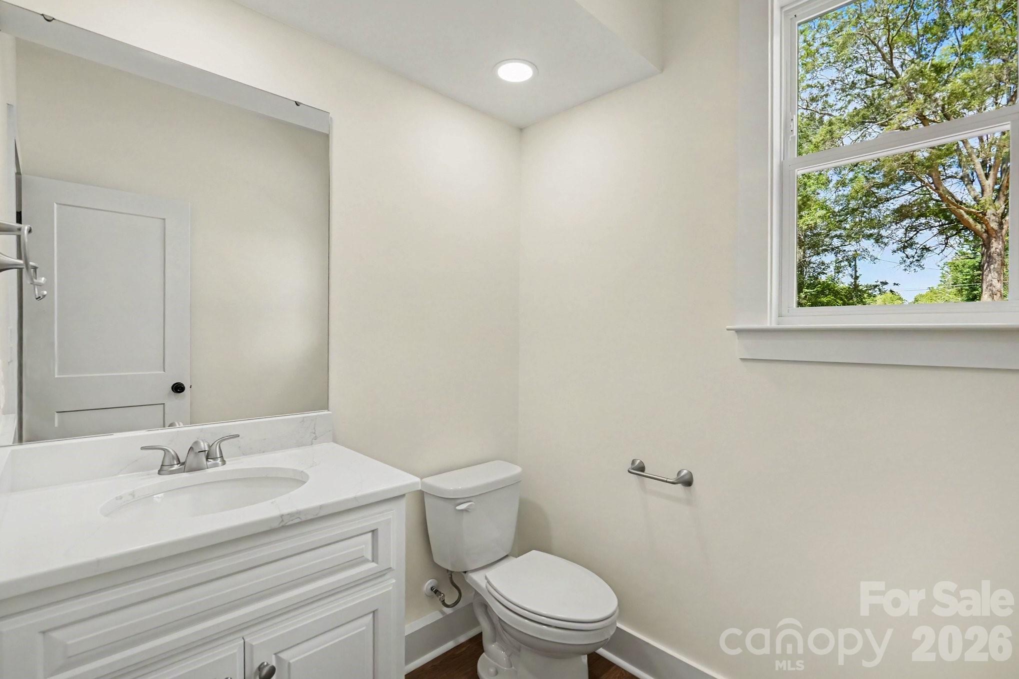 Locust Valley - Residential