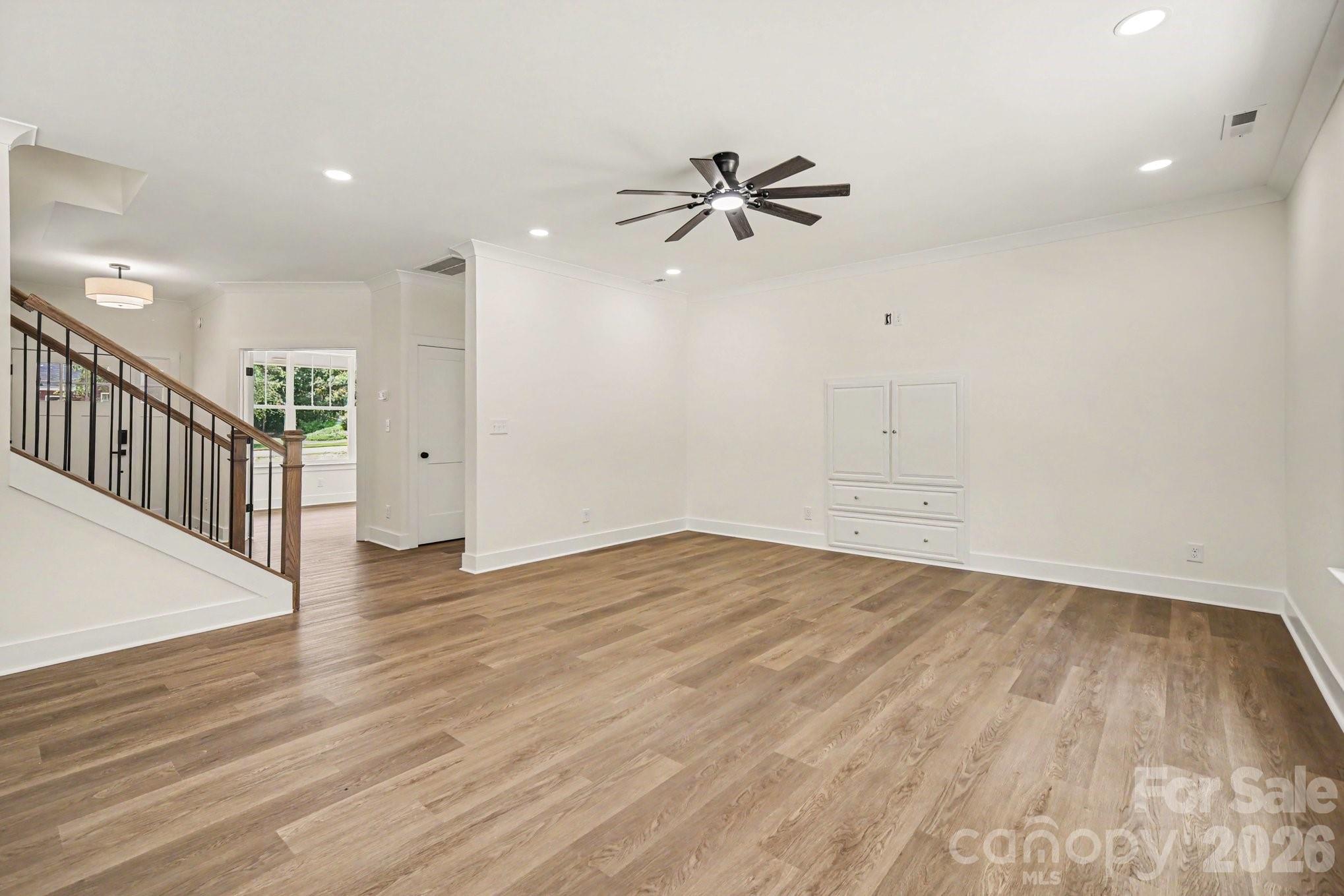 Locust Valley - Residential