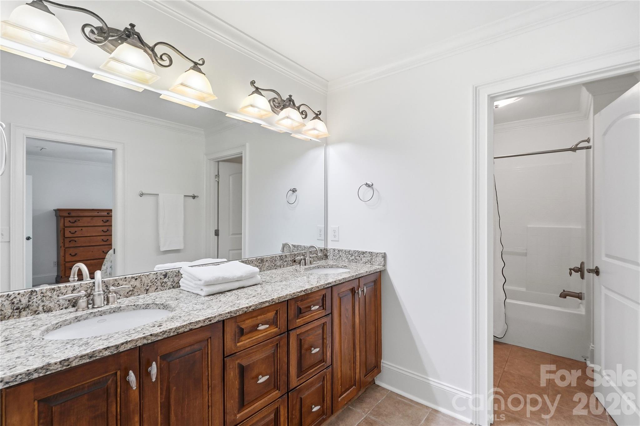 Tega Cay - Residential