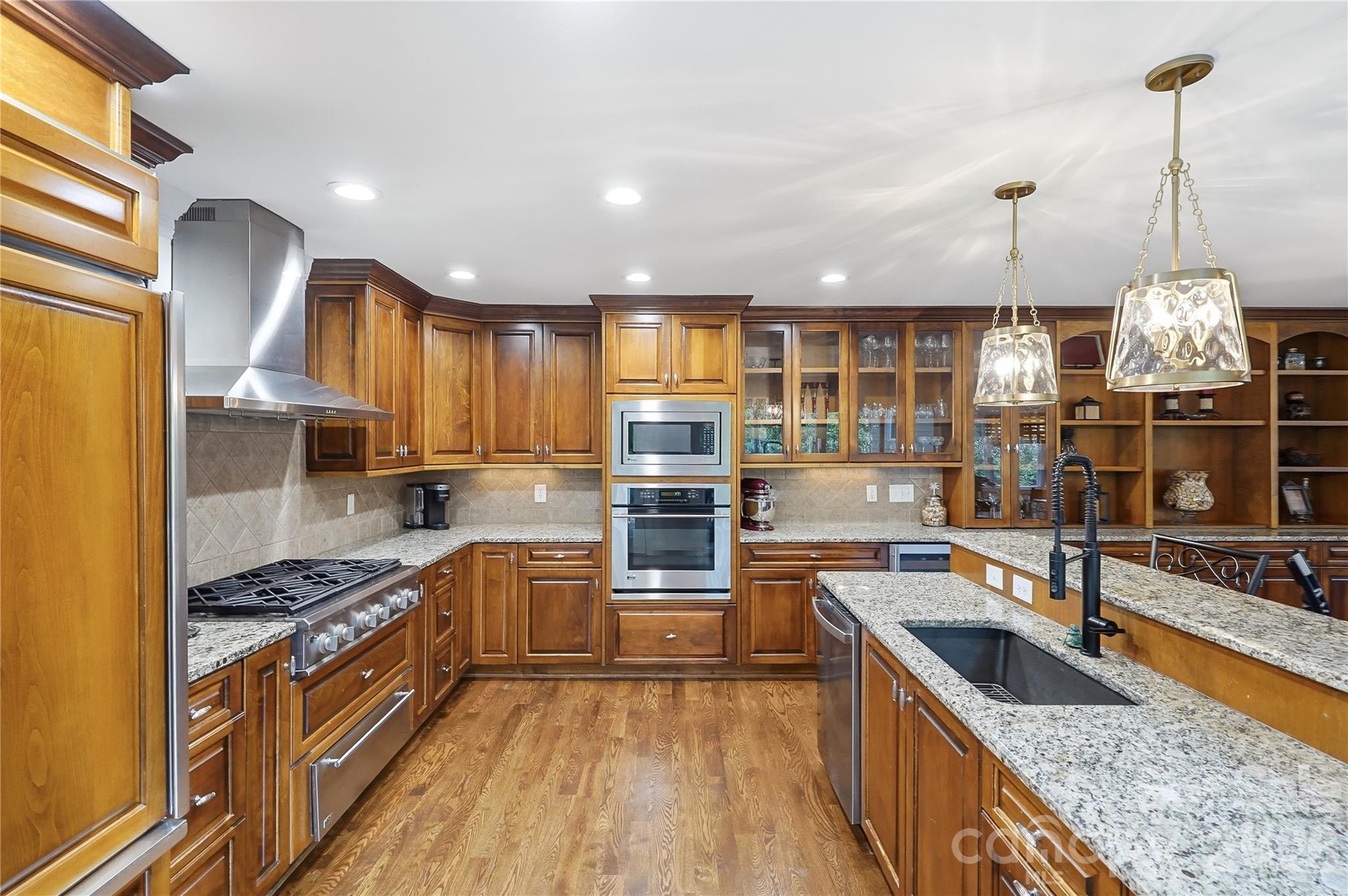 Tega Cay - Residential