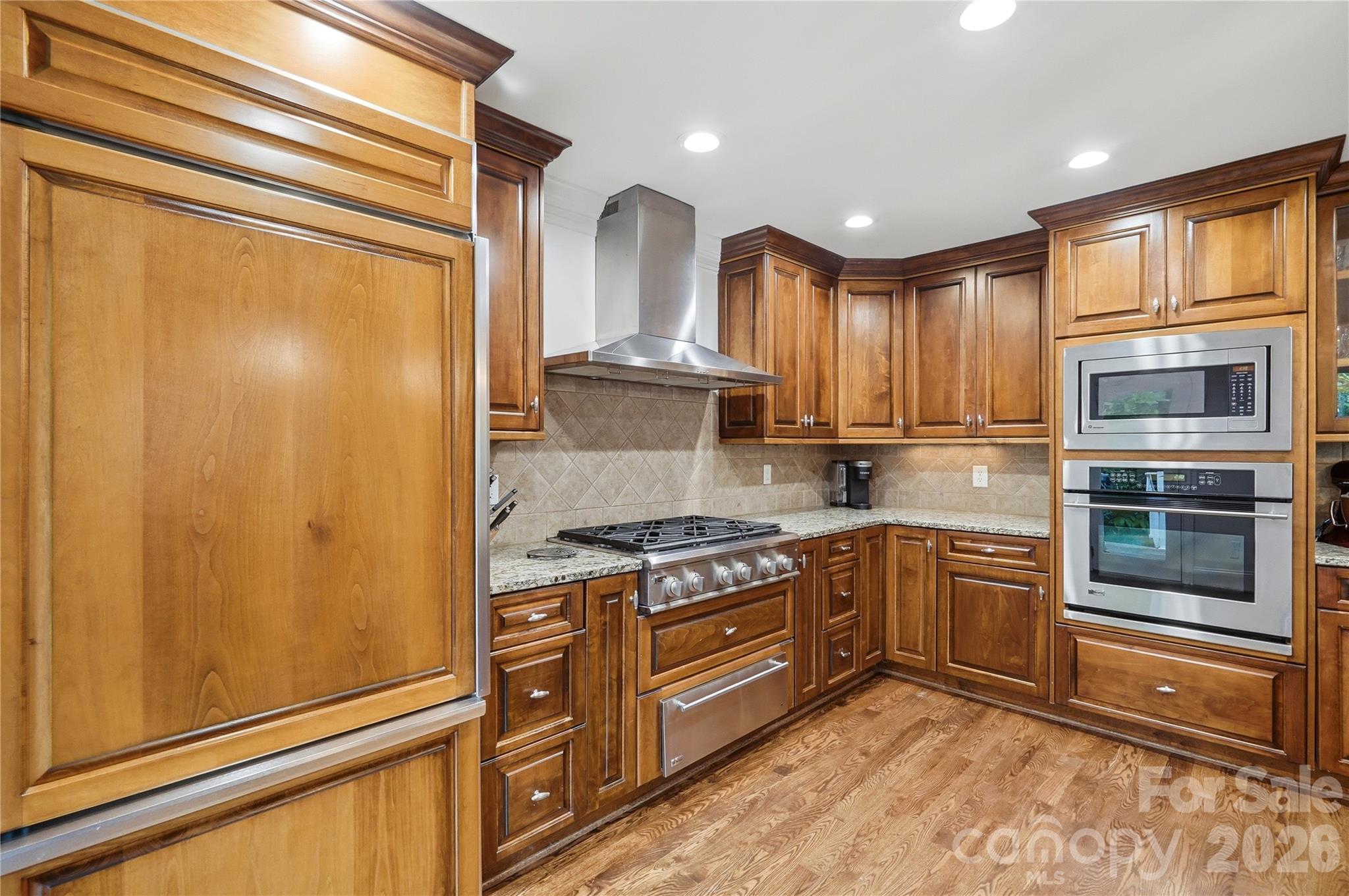Tega Cay - Residential