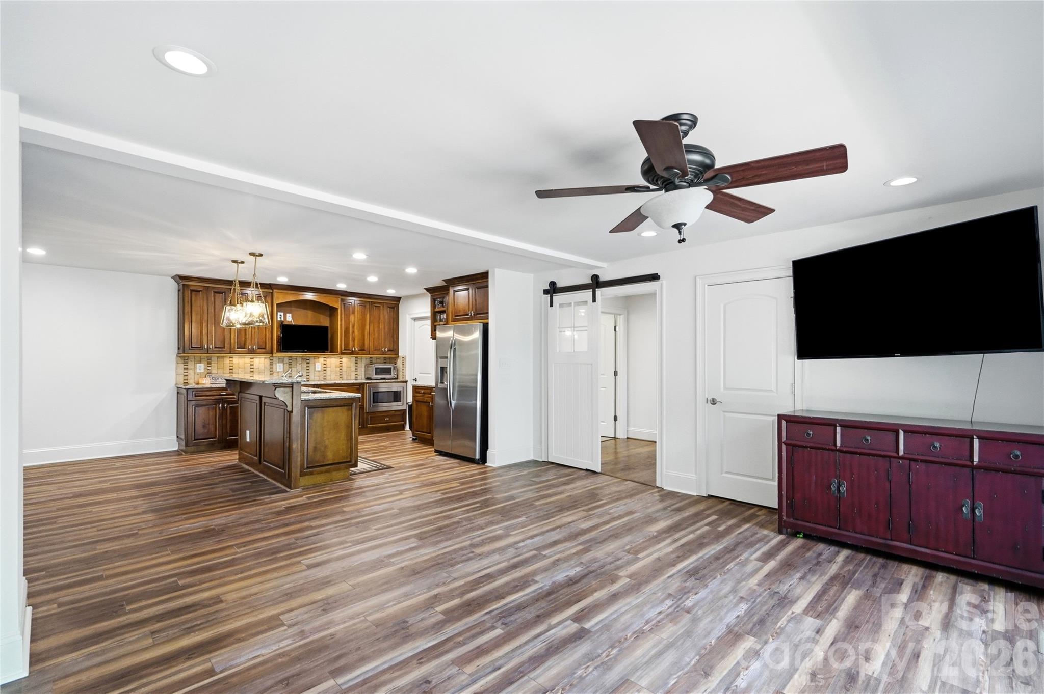 Tega Cay - Residential