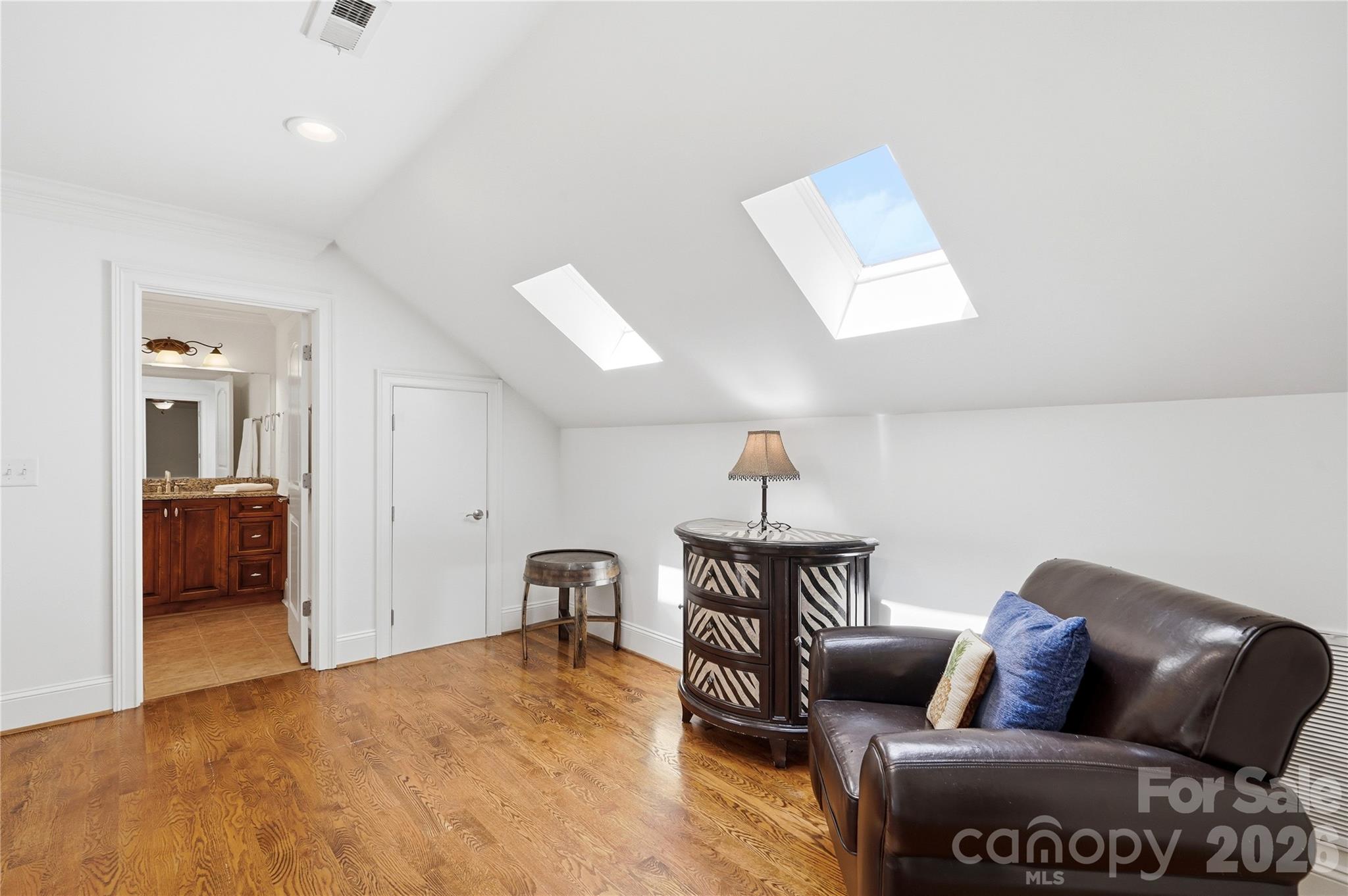 Tega Cay - Residential