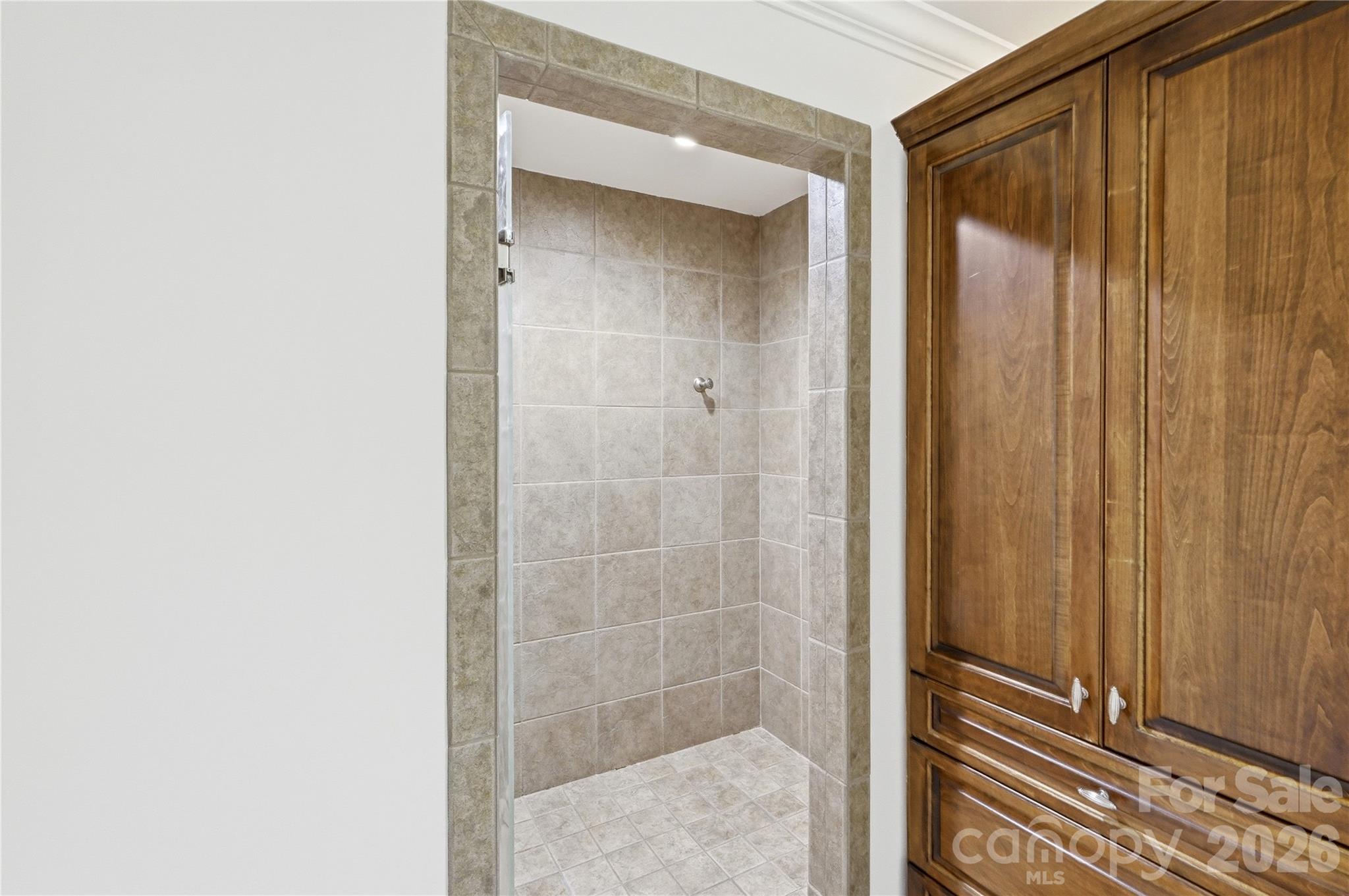 Tega Cay - Residential