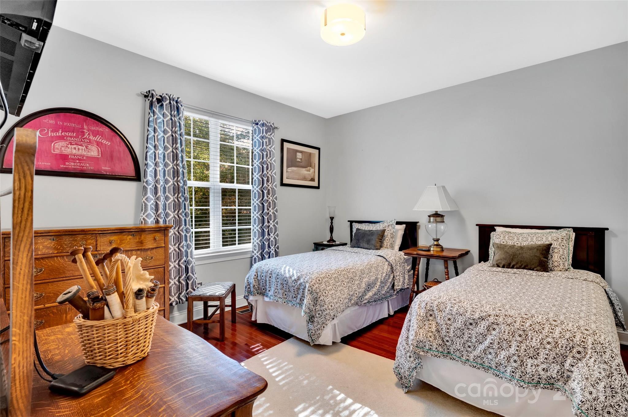 The Coves On River Oaks - Residential