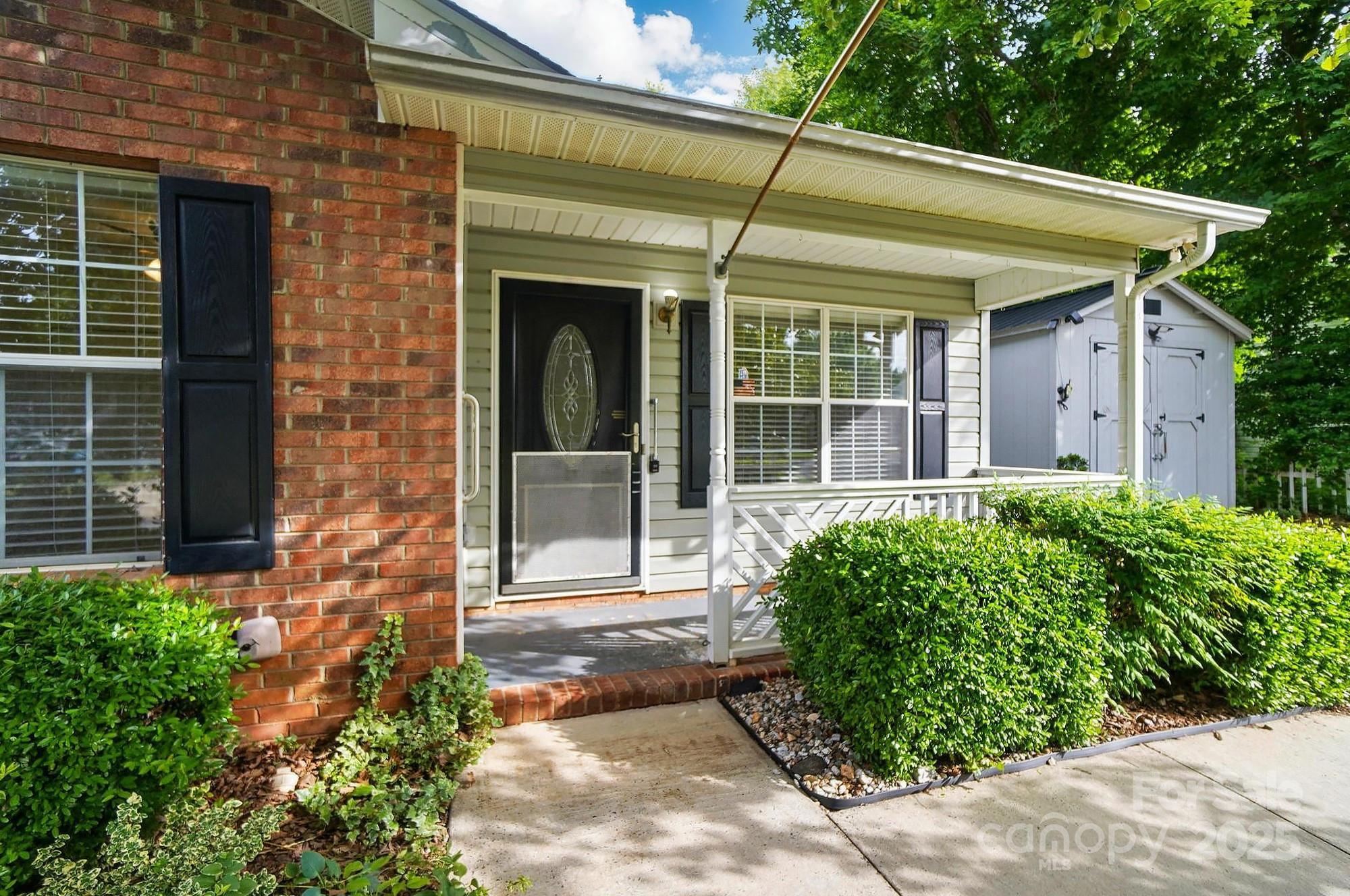 Huntington Place - Residential