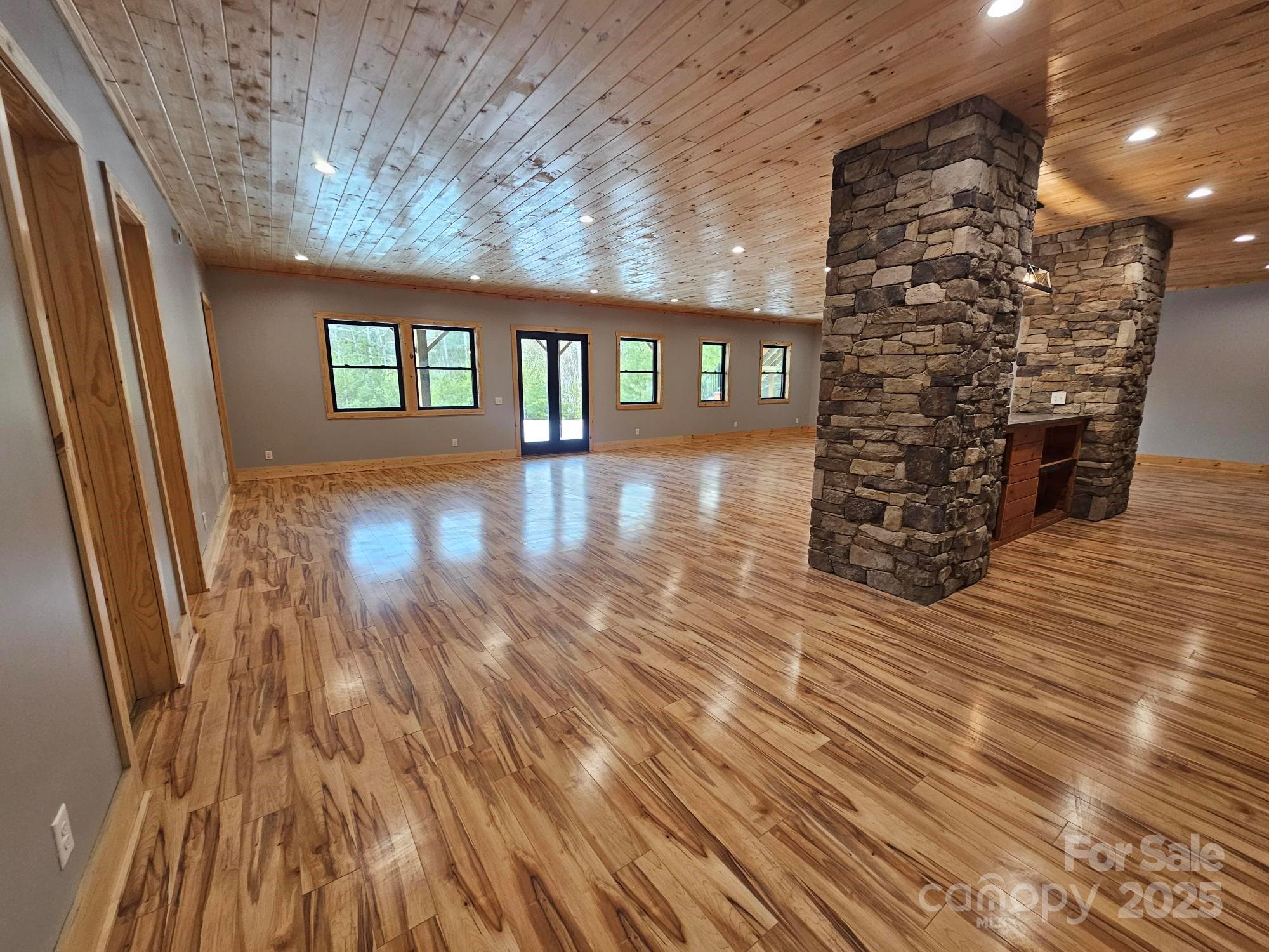 Old Oaks Estates - Residential