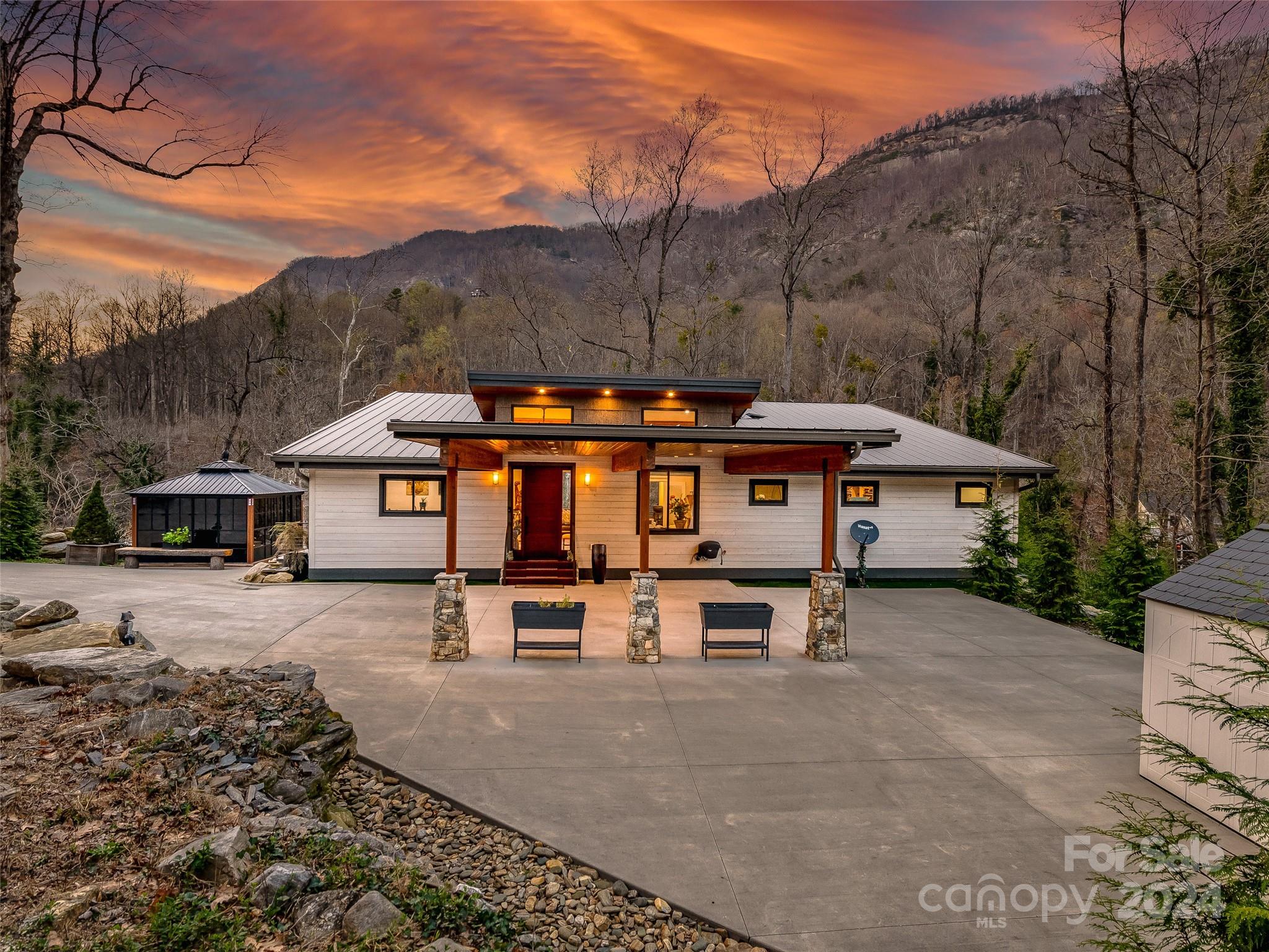 The Falls at Chimney Rock - Residential