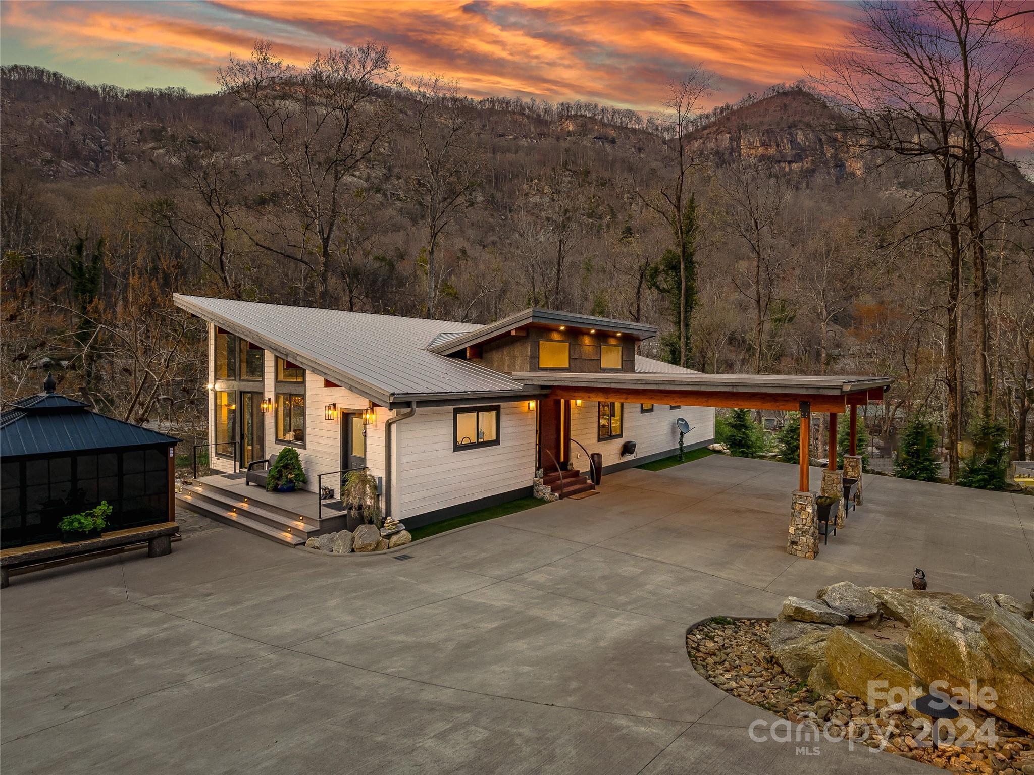 The Falls at Chimney Rock - Residential