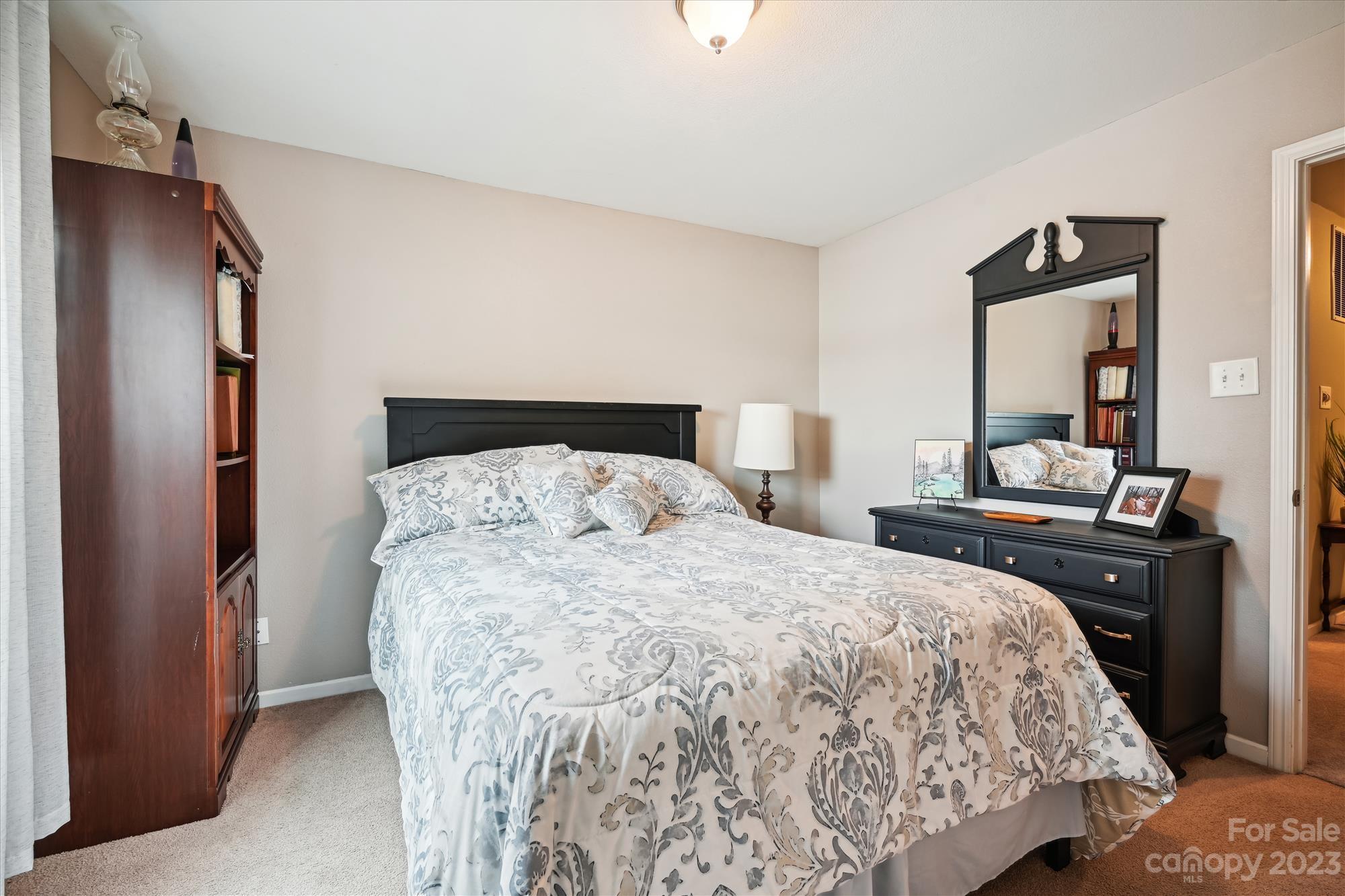 Lincoln Meadows - Residential