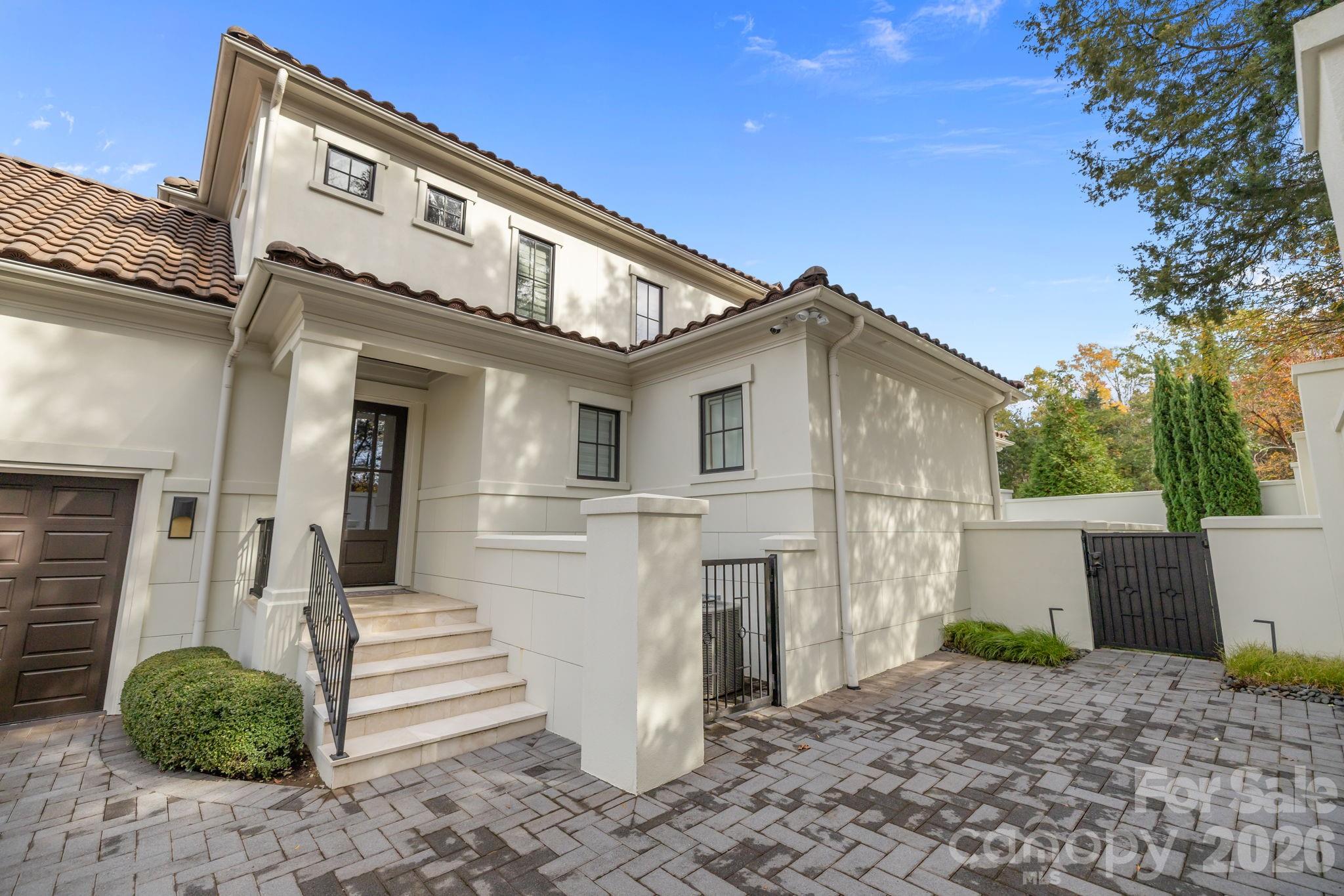 Seven Eagles - Residential