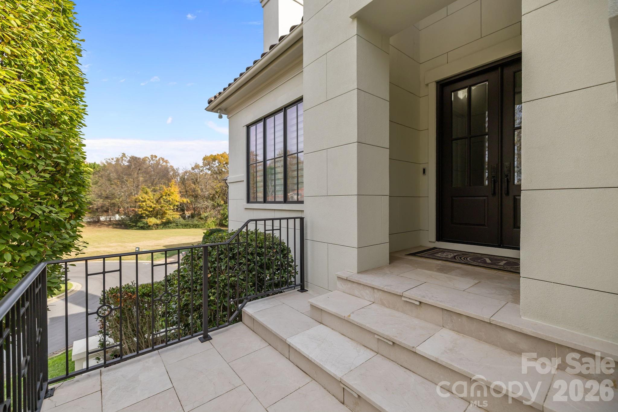Seven Eagles - Residential