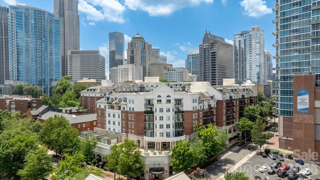 Fifth and Poplar - Residential