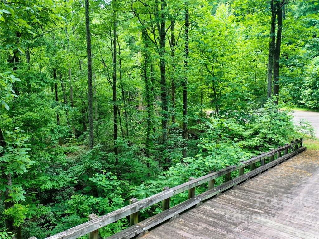 Brights Creek - Land
