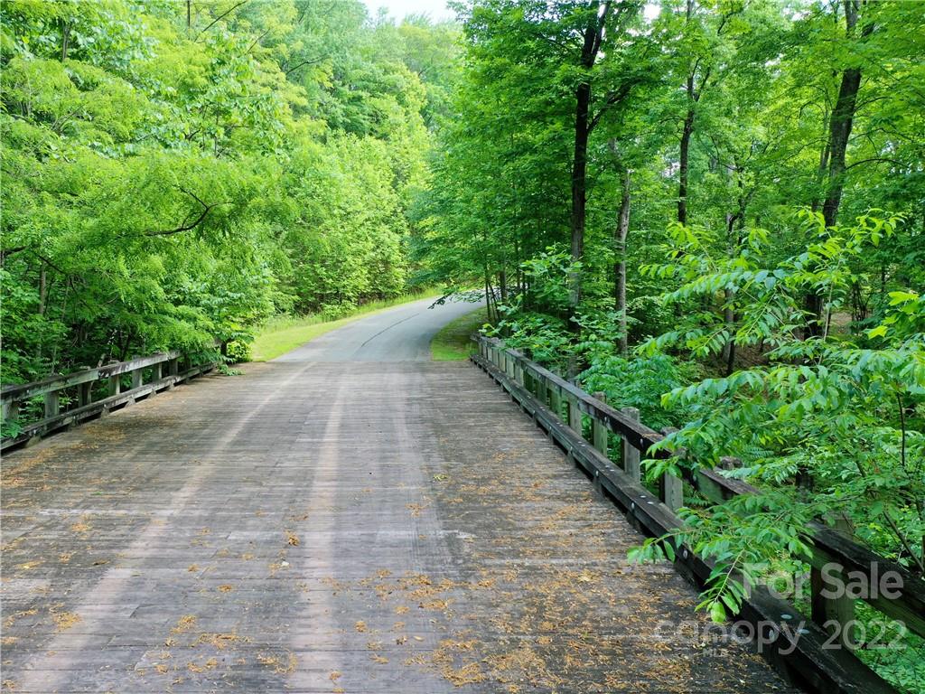 Brights Creek - Land