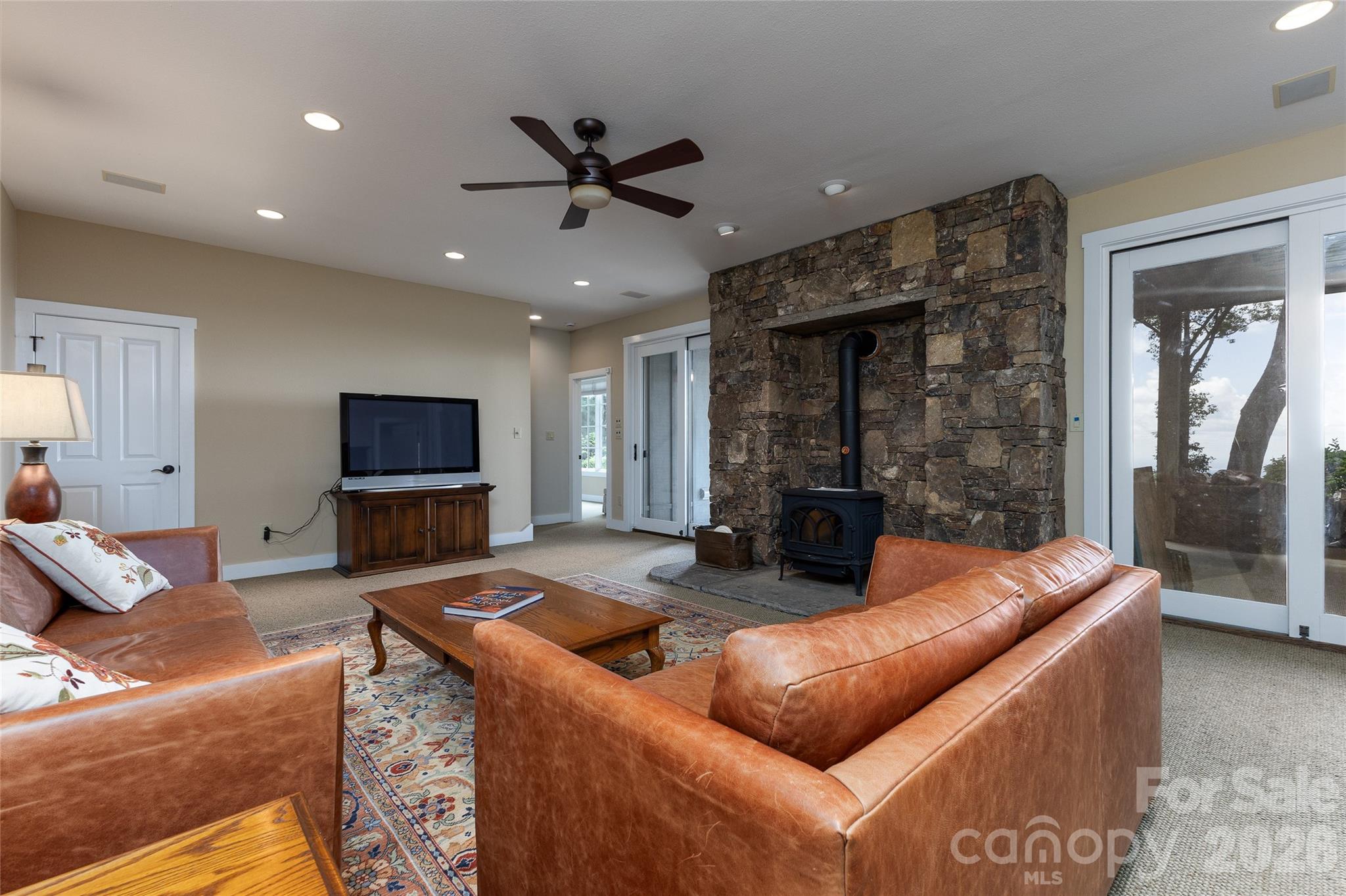 Whitewater Ridge - Residential