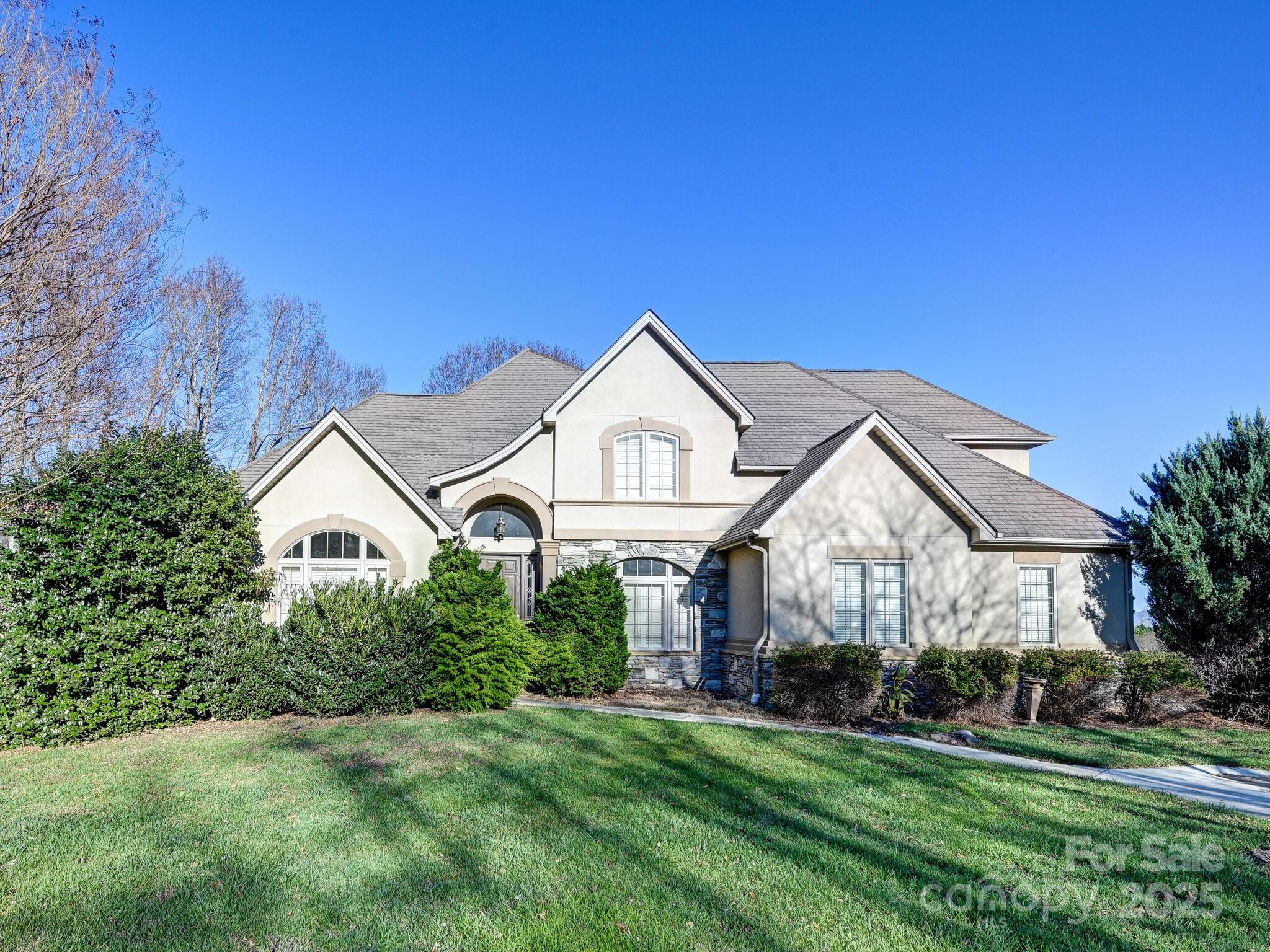 High Vista Falls - Residential