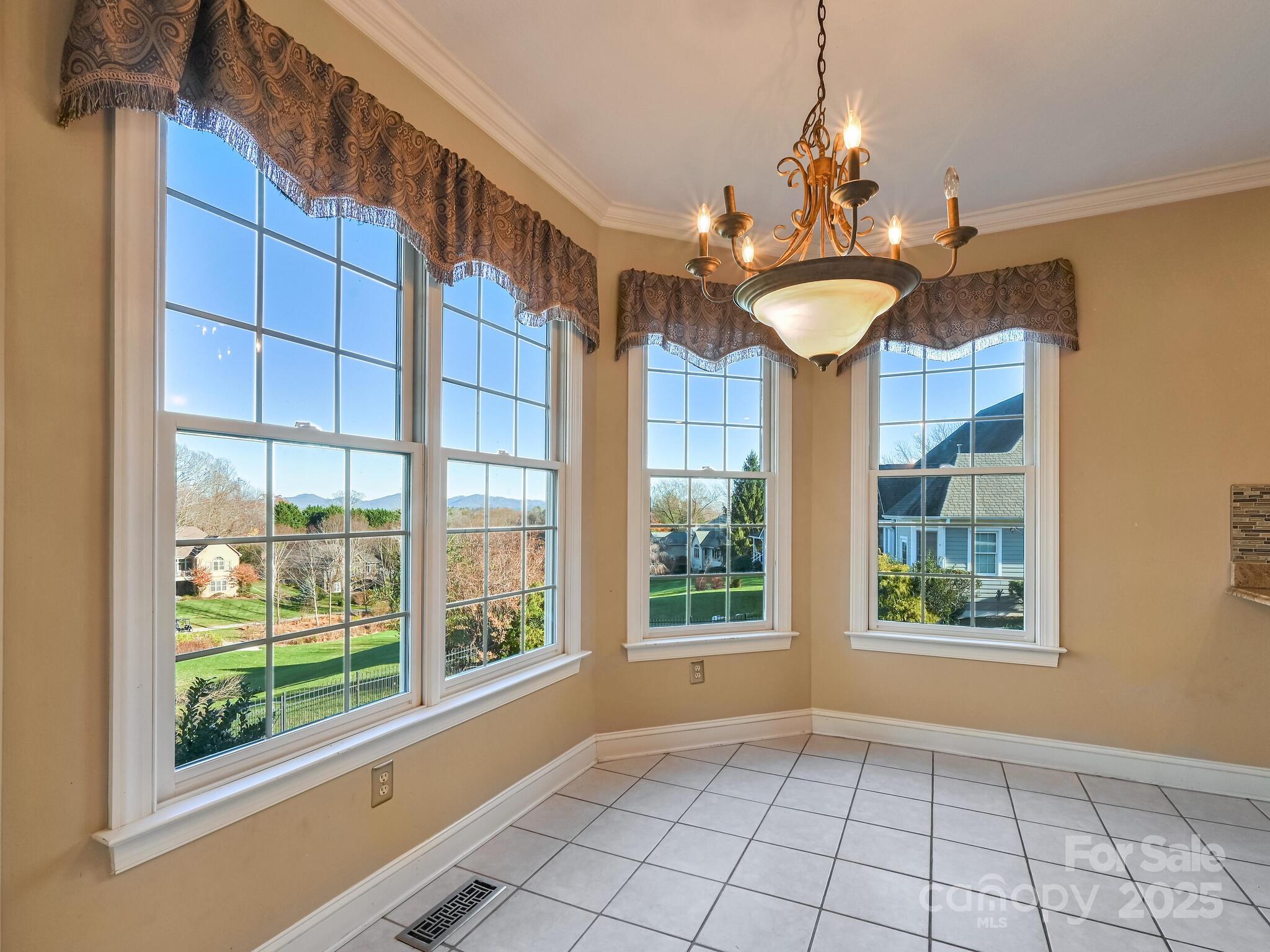 High Vista Falls - Residential