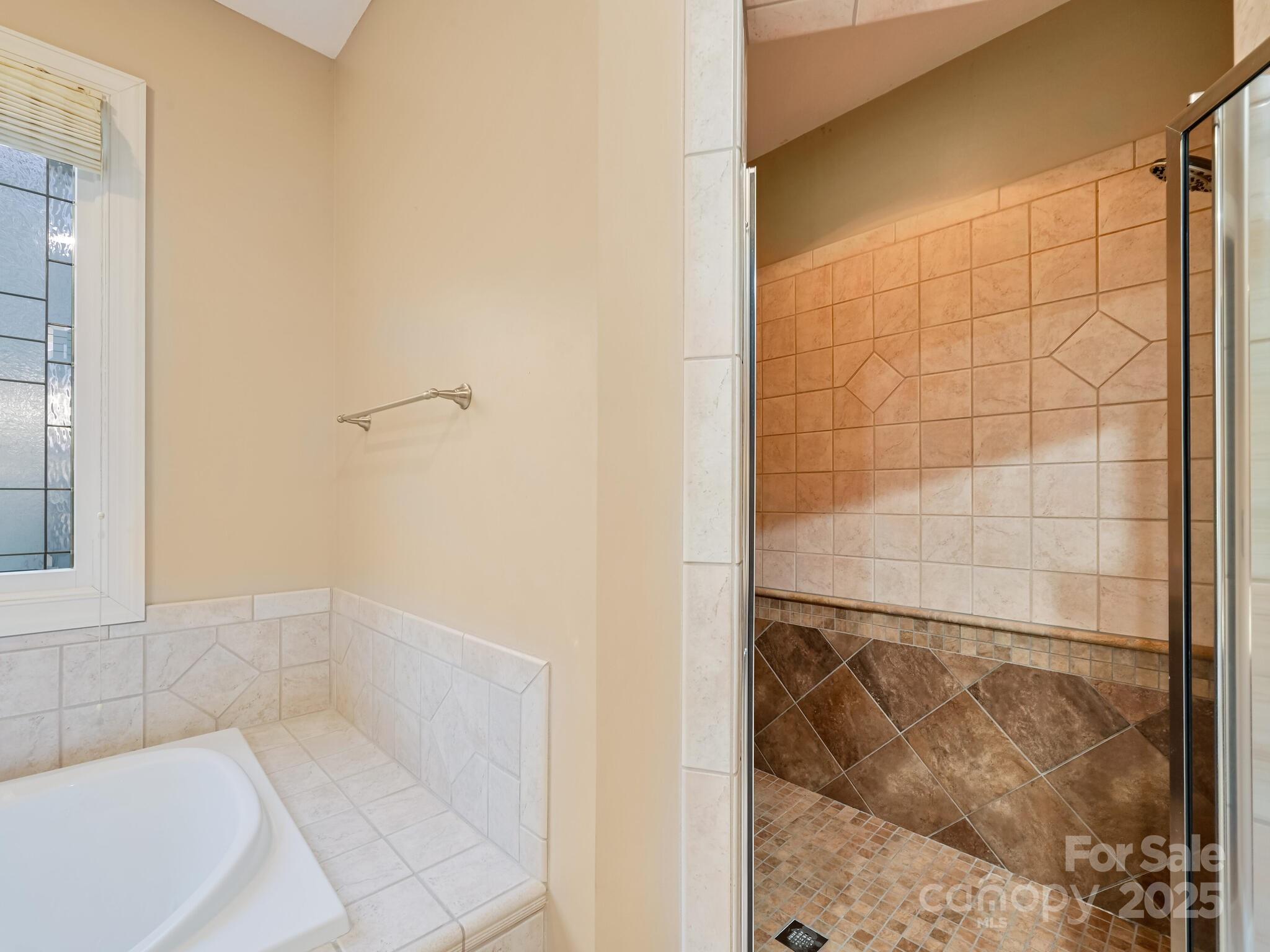 High Vista Falls - Residential