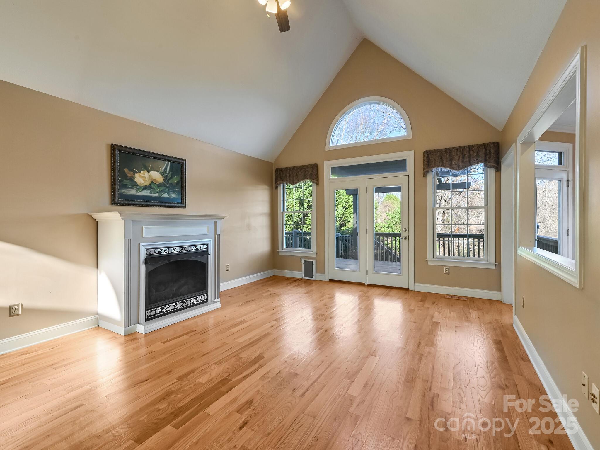 High Vista Falls - Residential