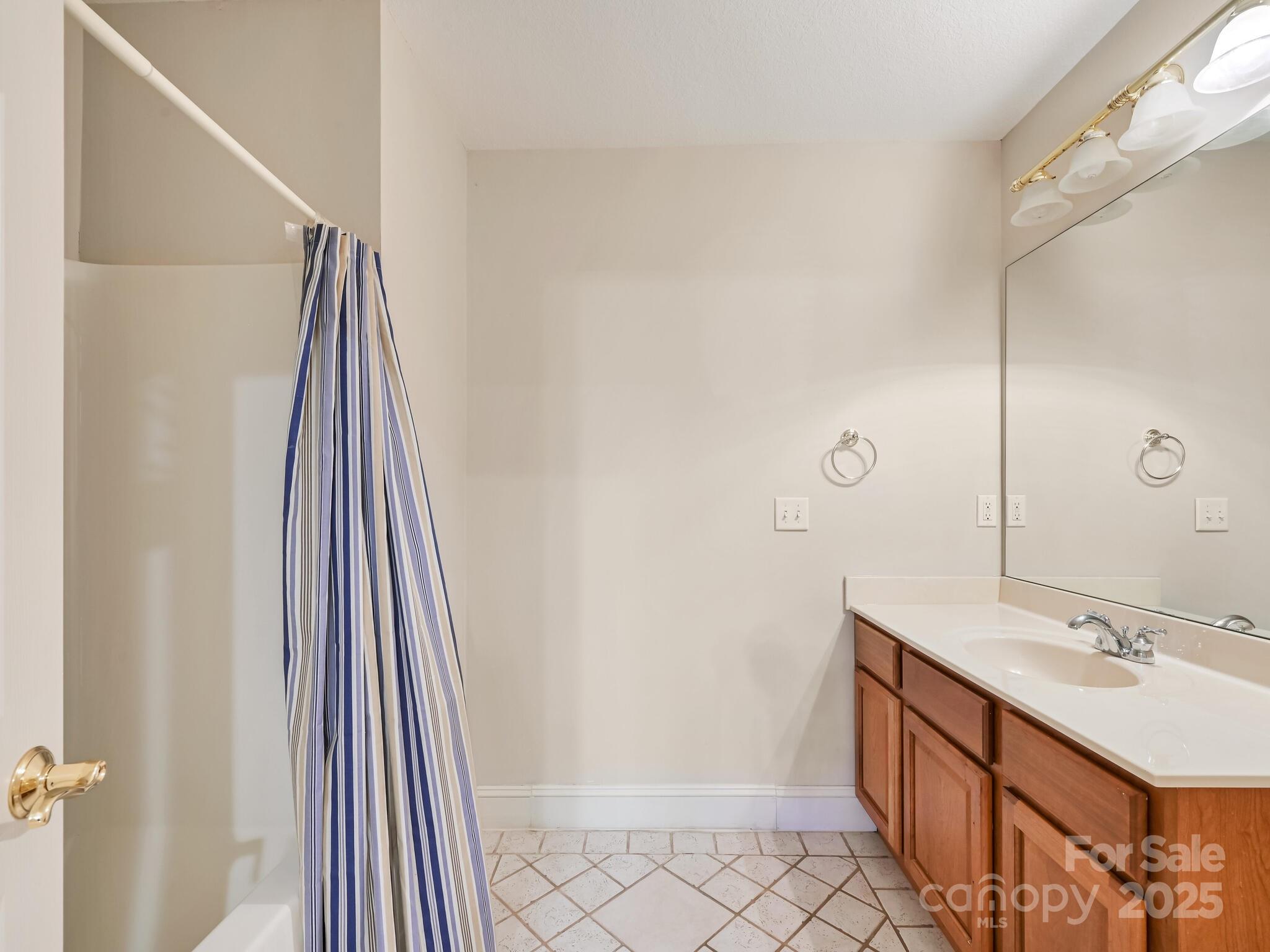 High Vista Falls - Residential