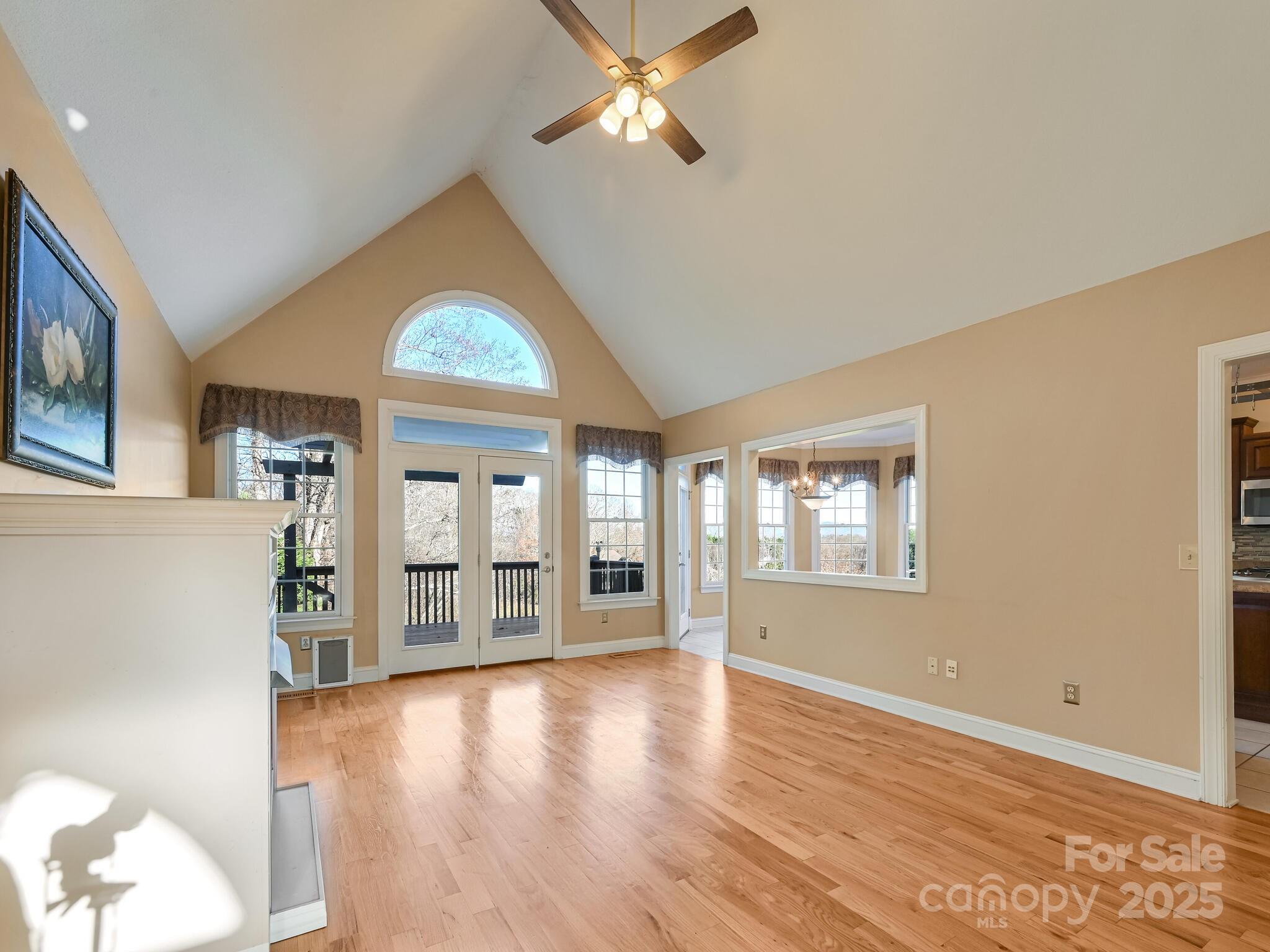 High Vista Falls - Residential
