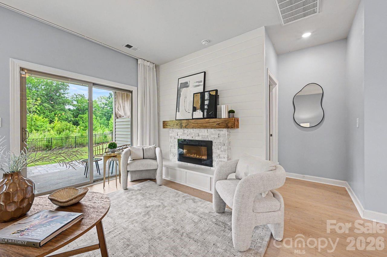 Larkhaven Hills - Residential