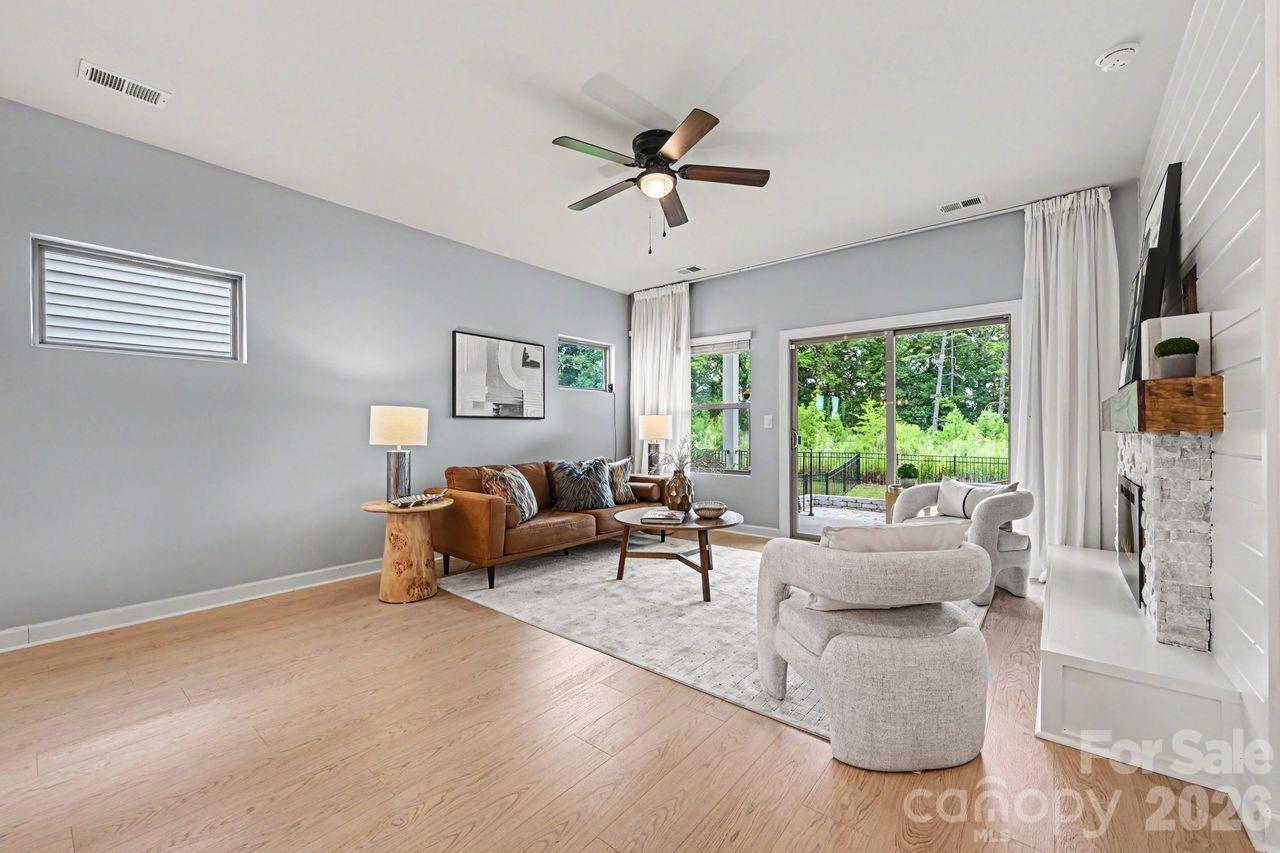 Larkhaven Hills - Residential