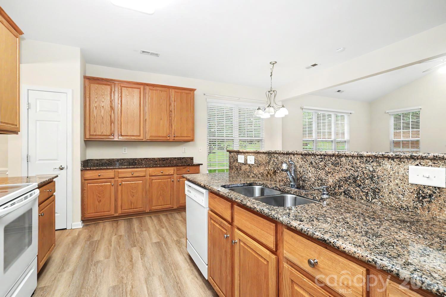 Four Seasons At Gold Hill - Residential