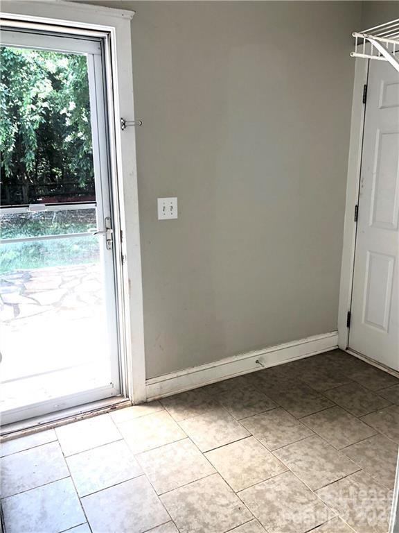 Hagers Ferry - Residential Lease
