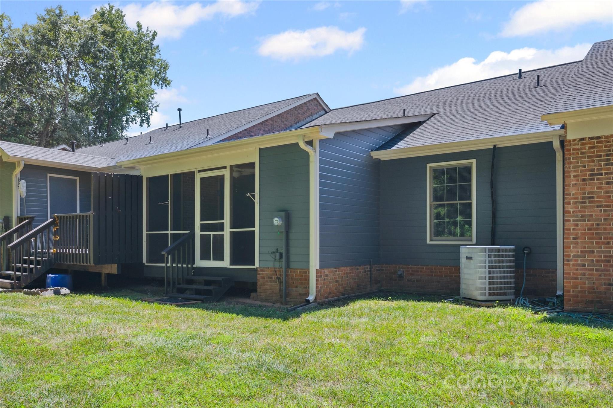 Olde Pointe - Residential