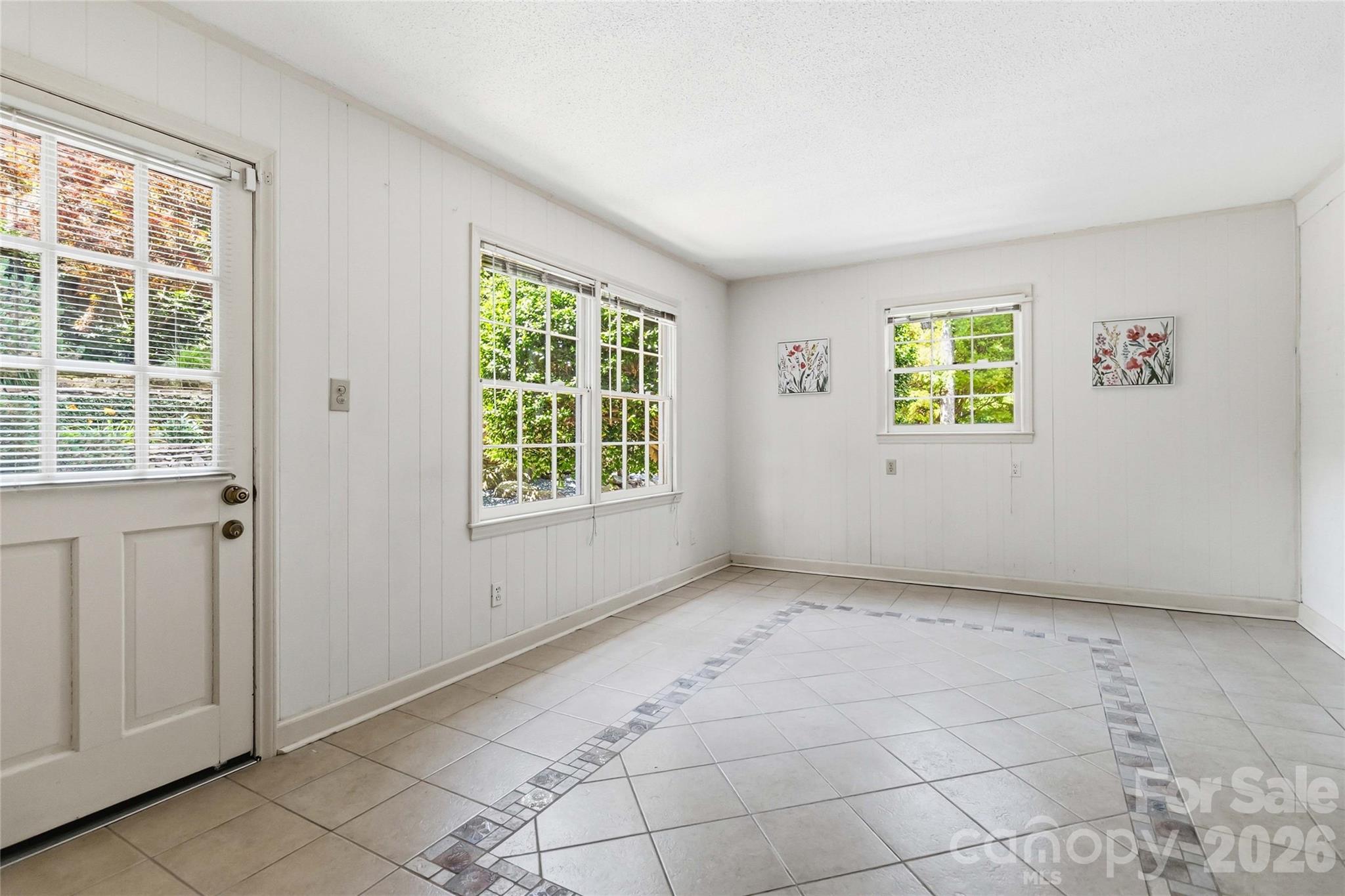 Beverly Woods - Residential