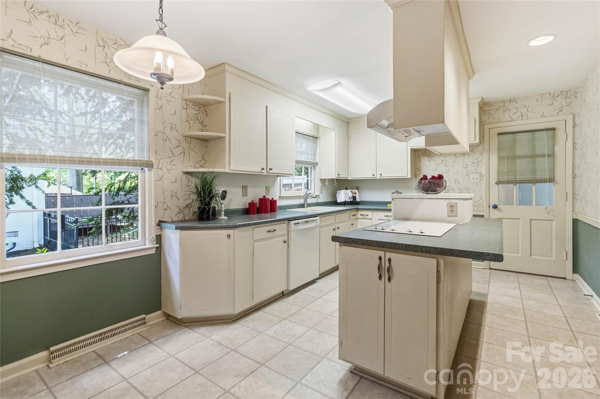 Beverly Woods - Residential