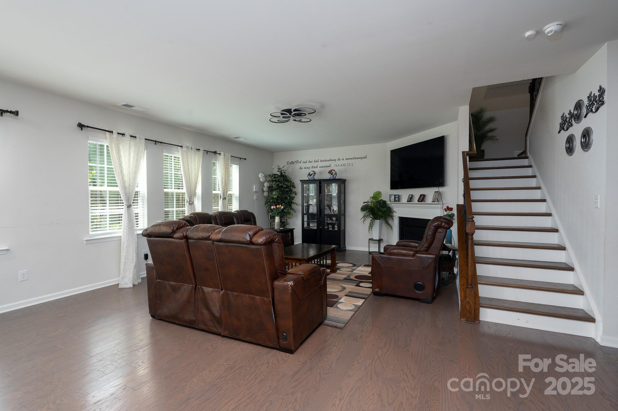The Estates at Arlington Woods - Residential