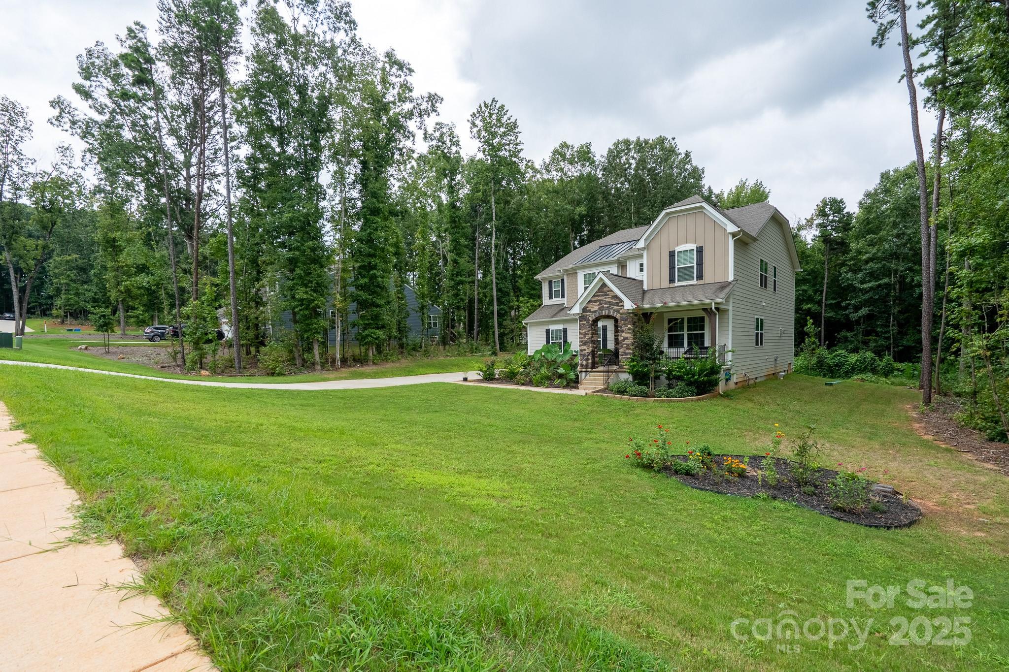 The Estates at Arlington Woods - Residential