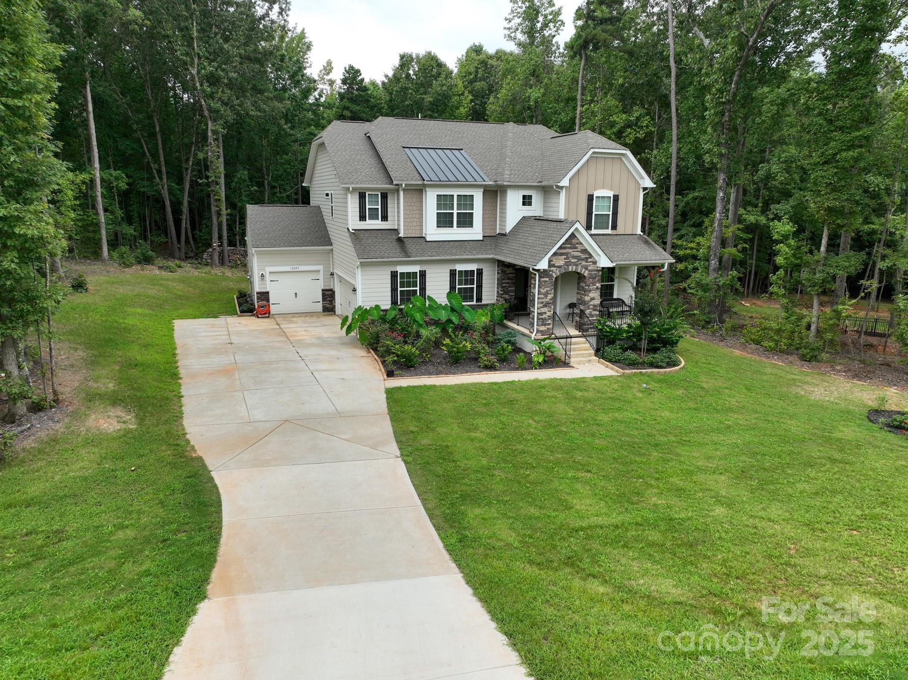 The Estates at Arlington Woods - Residential