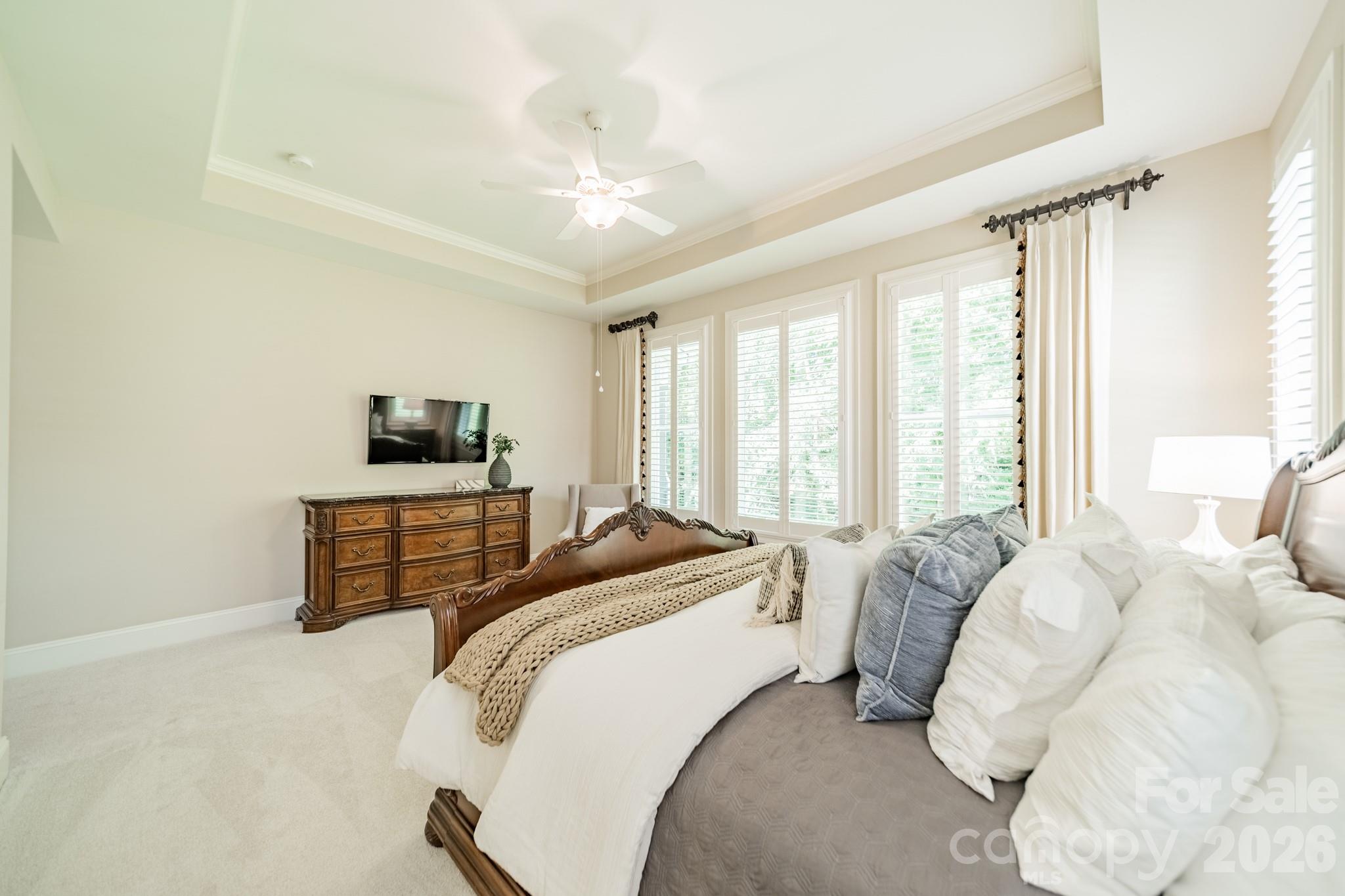 Hollister - Residential
