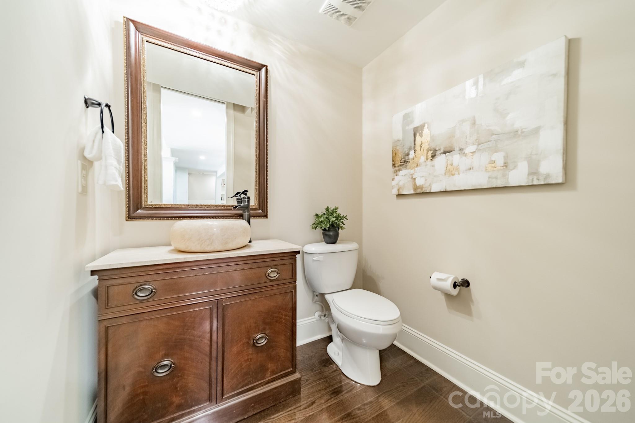 Hollister - Residential