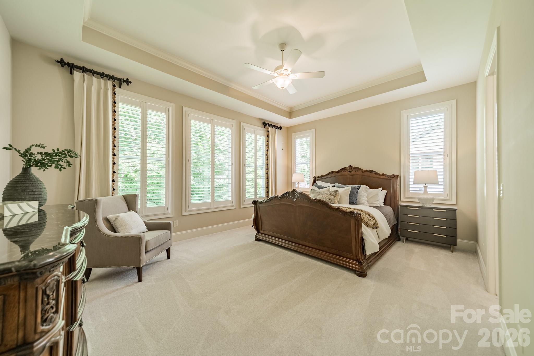 Hollister - Residential