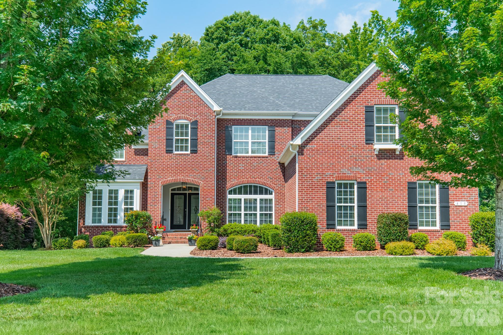 Hollister - Residential