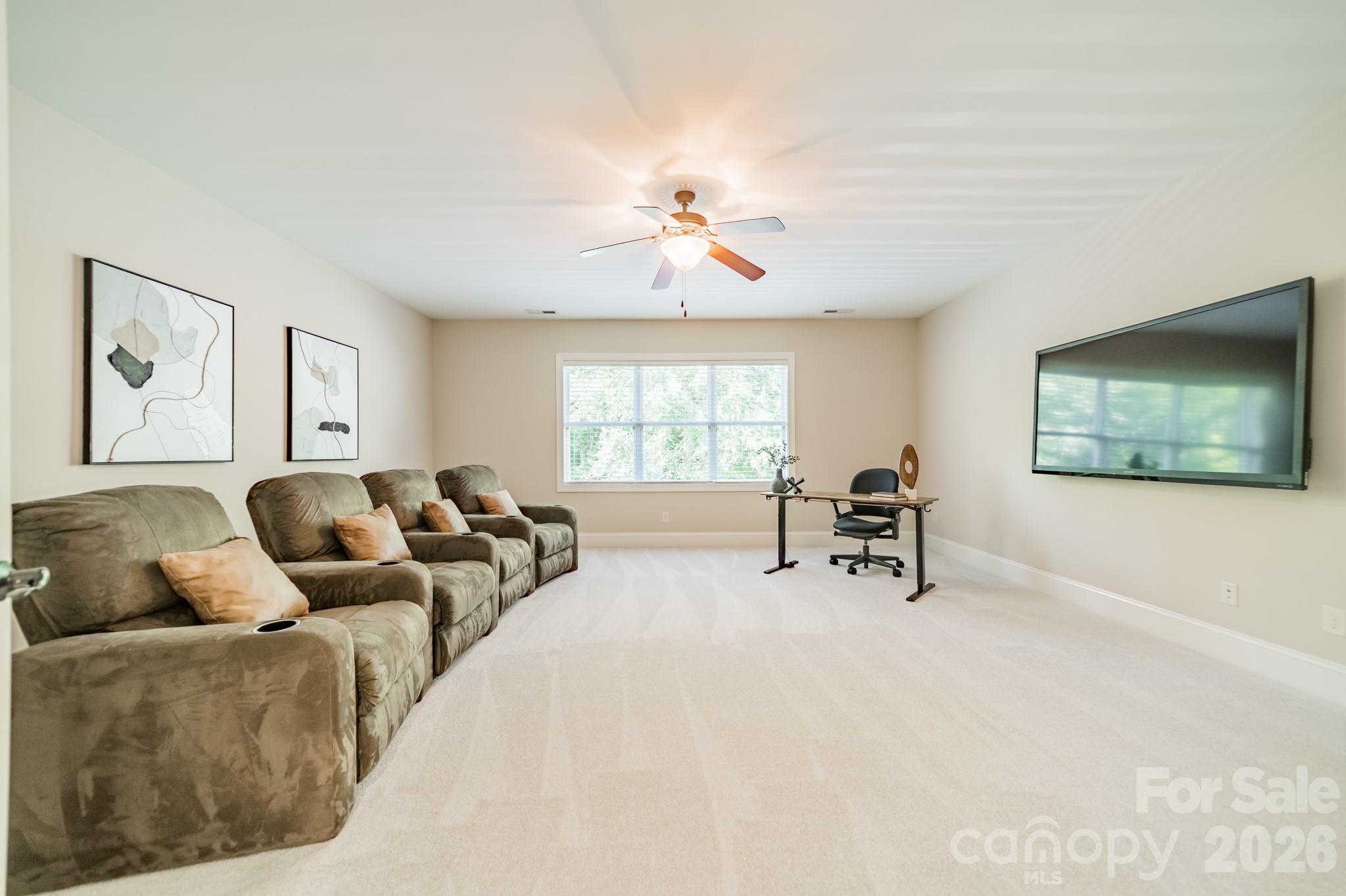 Hollister - Residential