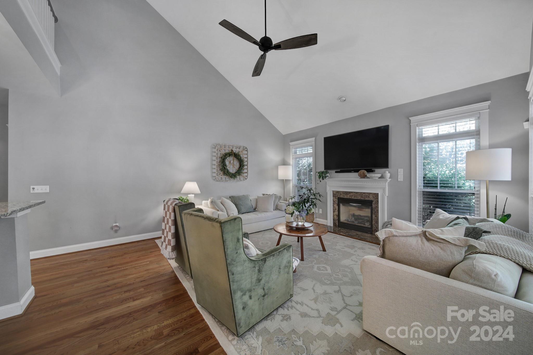 Lake Shore - Residential