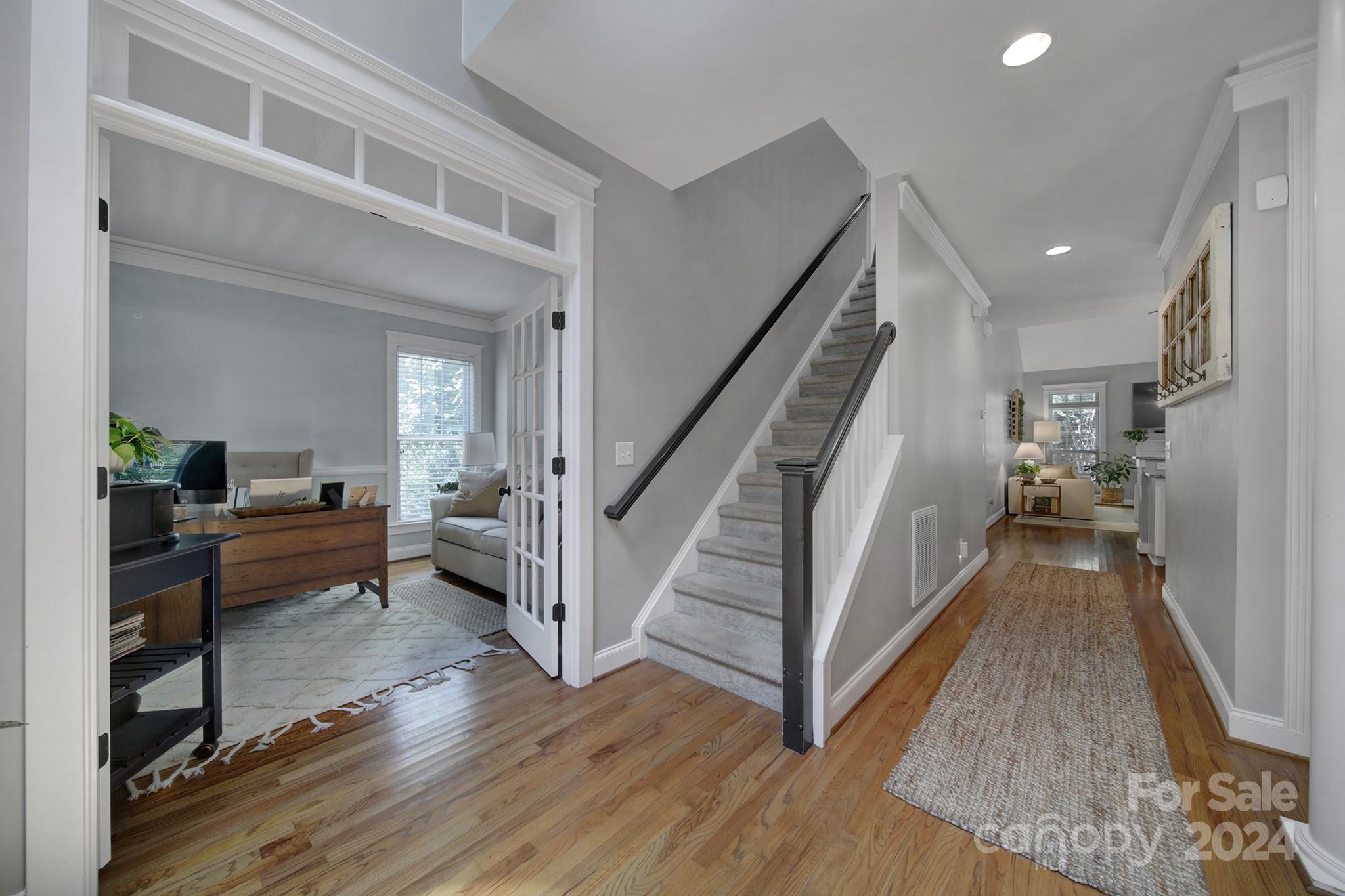 Lake Shore - Residential